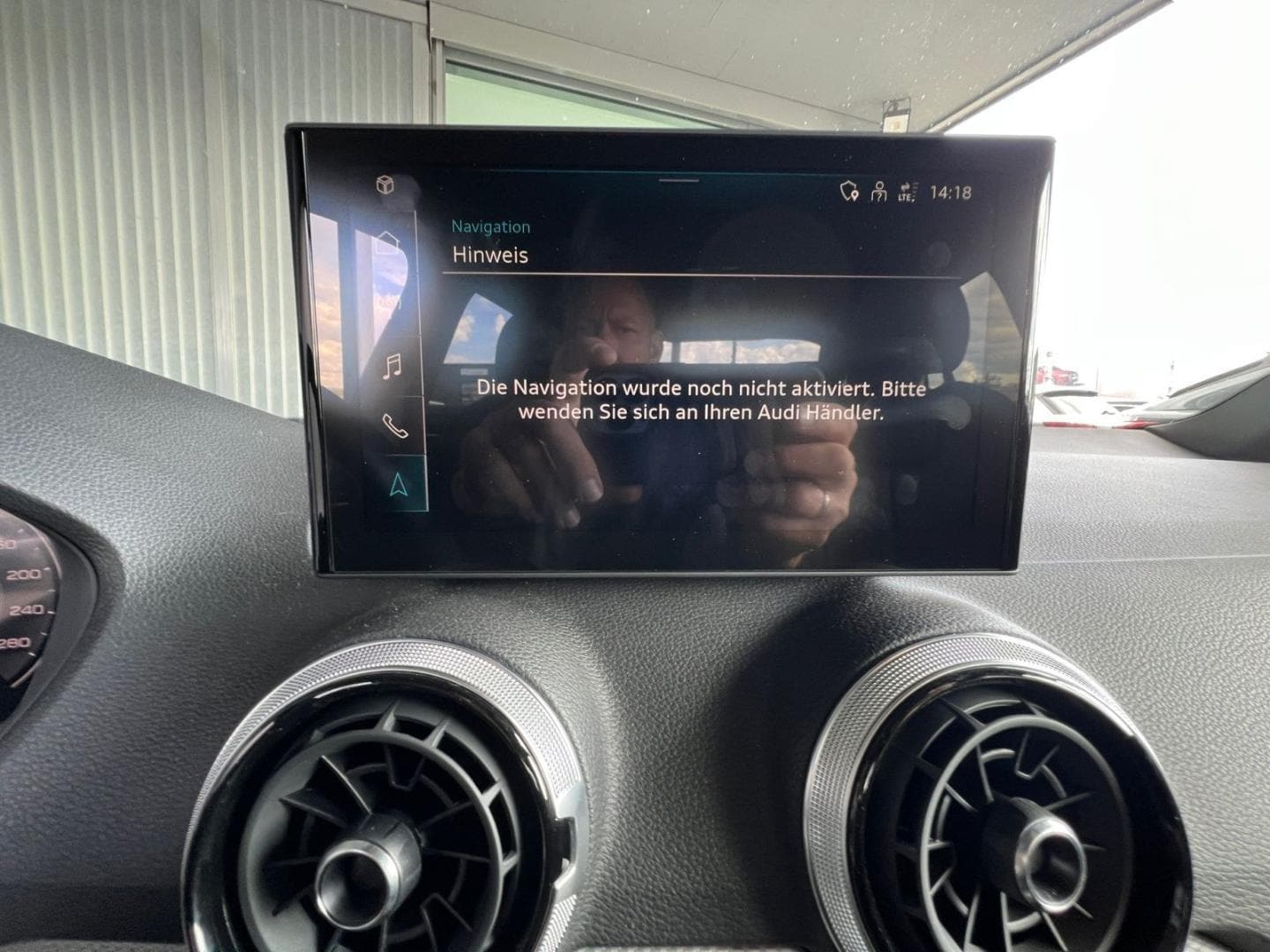Bild über Audi Q2 advanced 35 TFSI S tronic - für weitere Informationen kontaktieren Sie den Audi Partner
