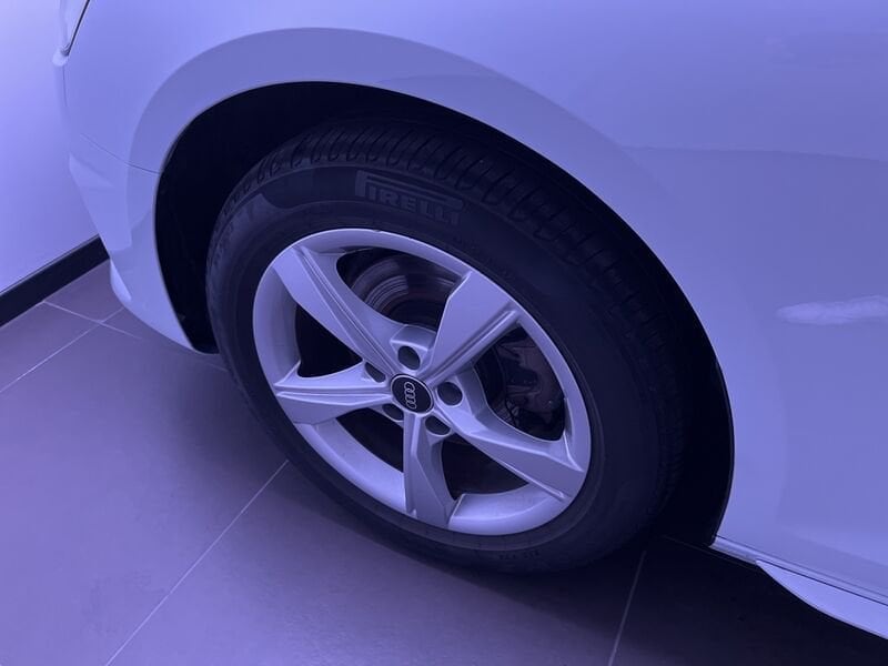 Image about Audi A4 Avant Business Advanced 35 TDI 120 kW (163 PS) S tronic
