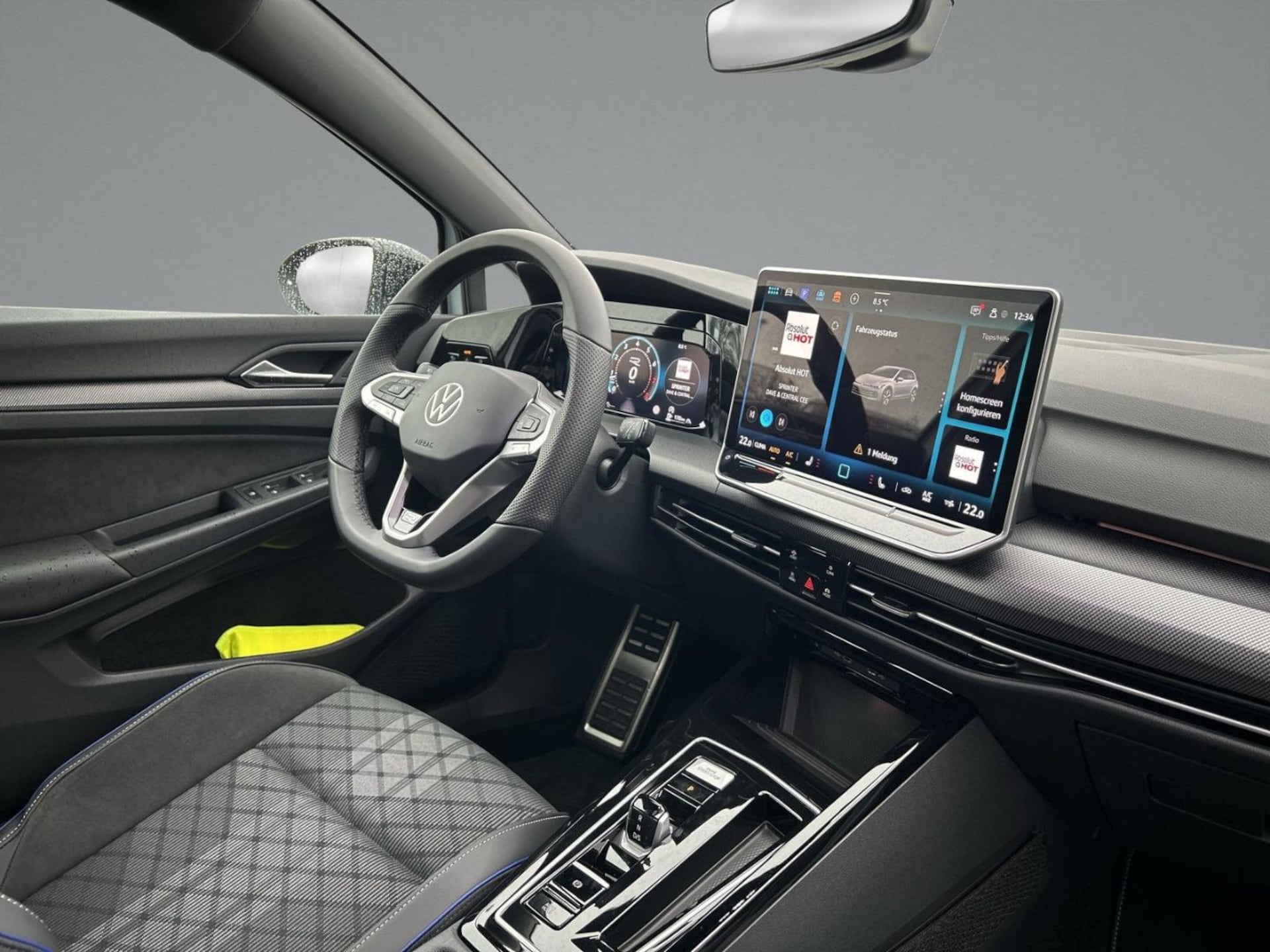 Volkswagen Golf R-Line