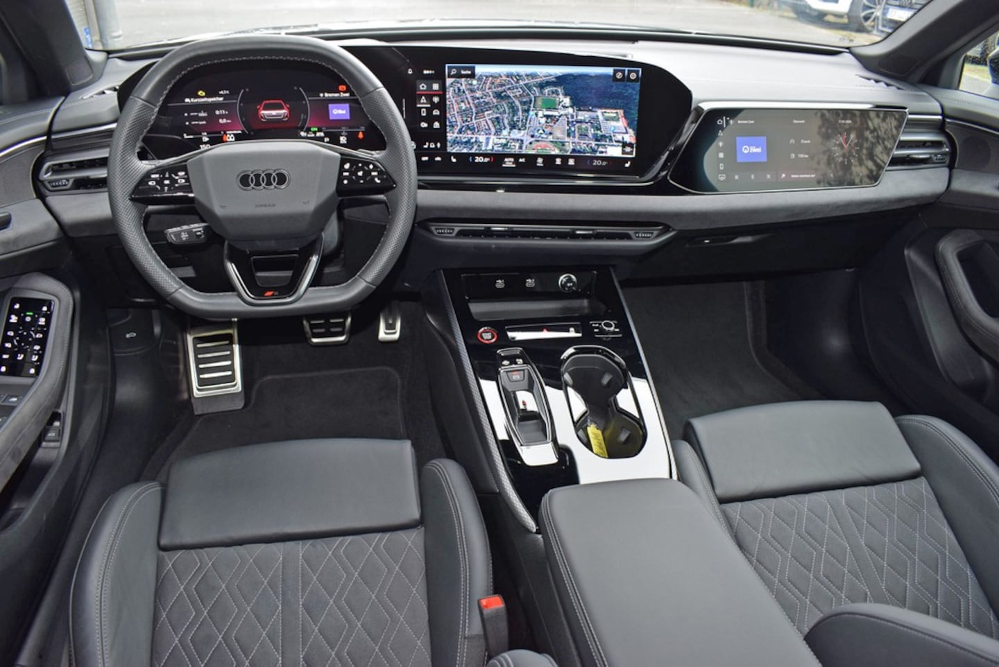 Bild über Audi A5 Avant TDI quattro 150 kW S tronic - für weitere Informationen kontaktieren Sie den Audi Partner