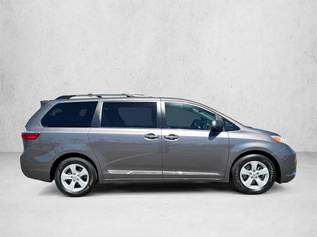 2017 Toyota Sienna
