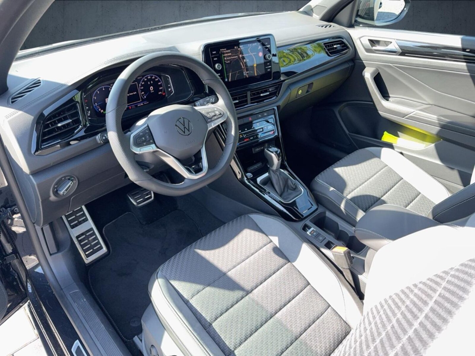 Volkswagen T-Roc Cabriolet – Bild 9