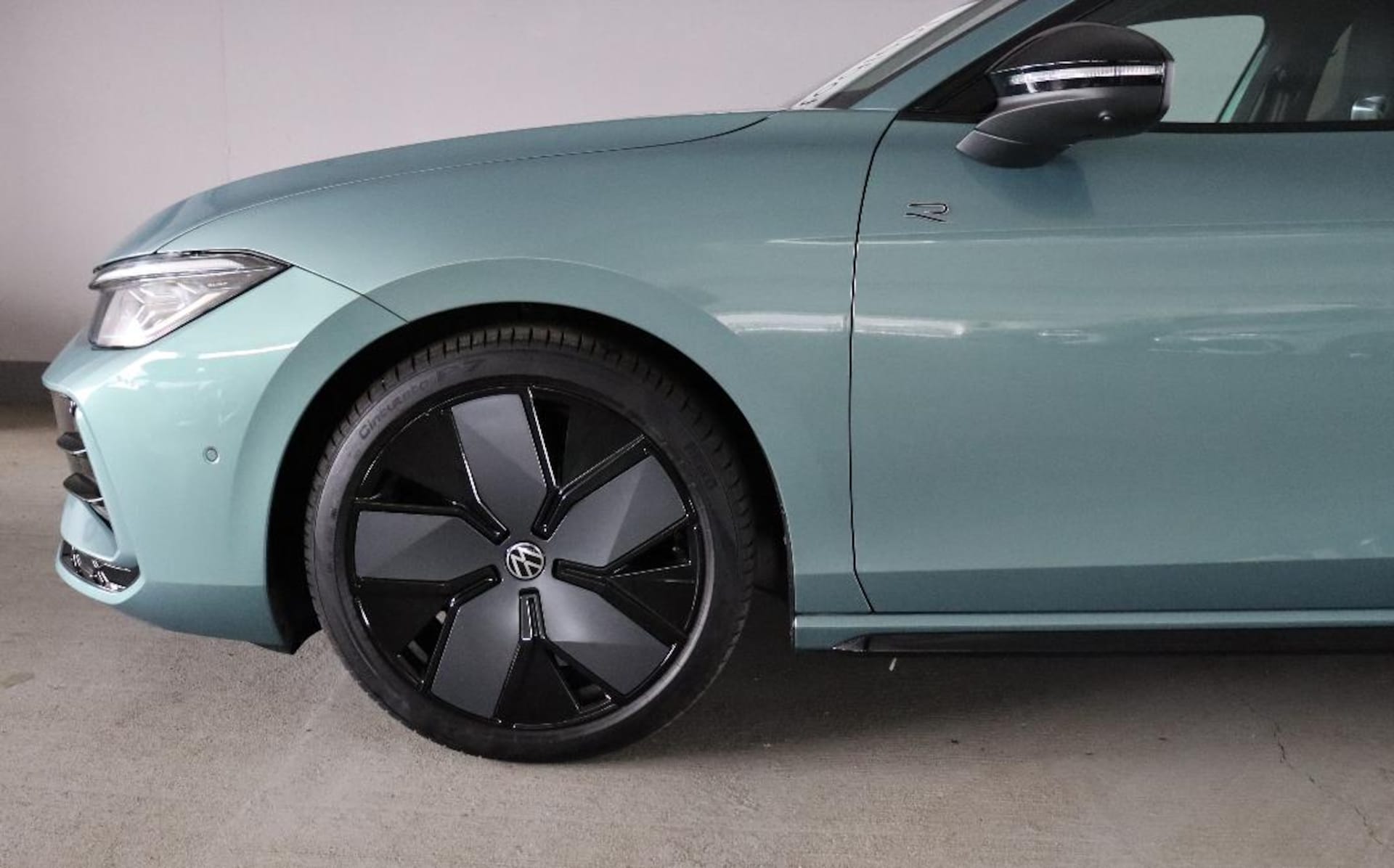 Volkswagen Passat R-Line