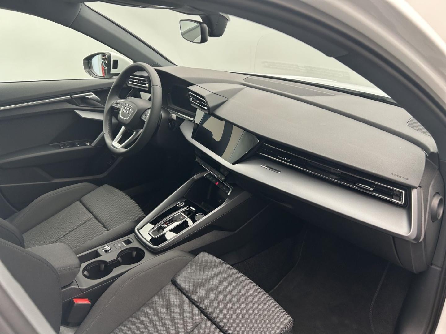 Bild über Audi A3 allstreet TFSI e 40 TFSI e S tronic - für weitere Informationen kontaktieren Sie den Audi Partner