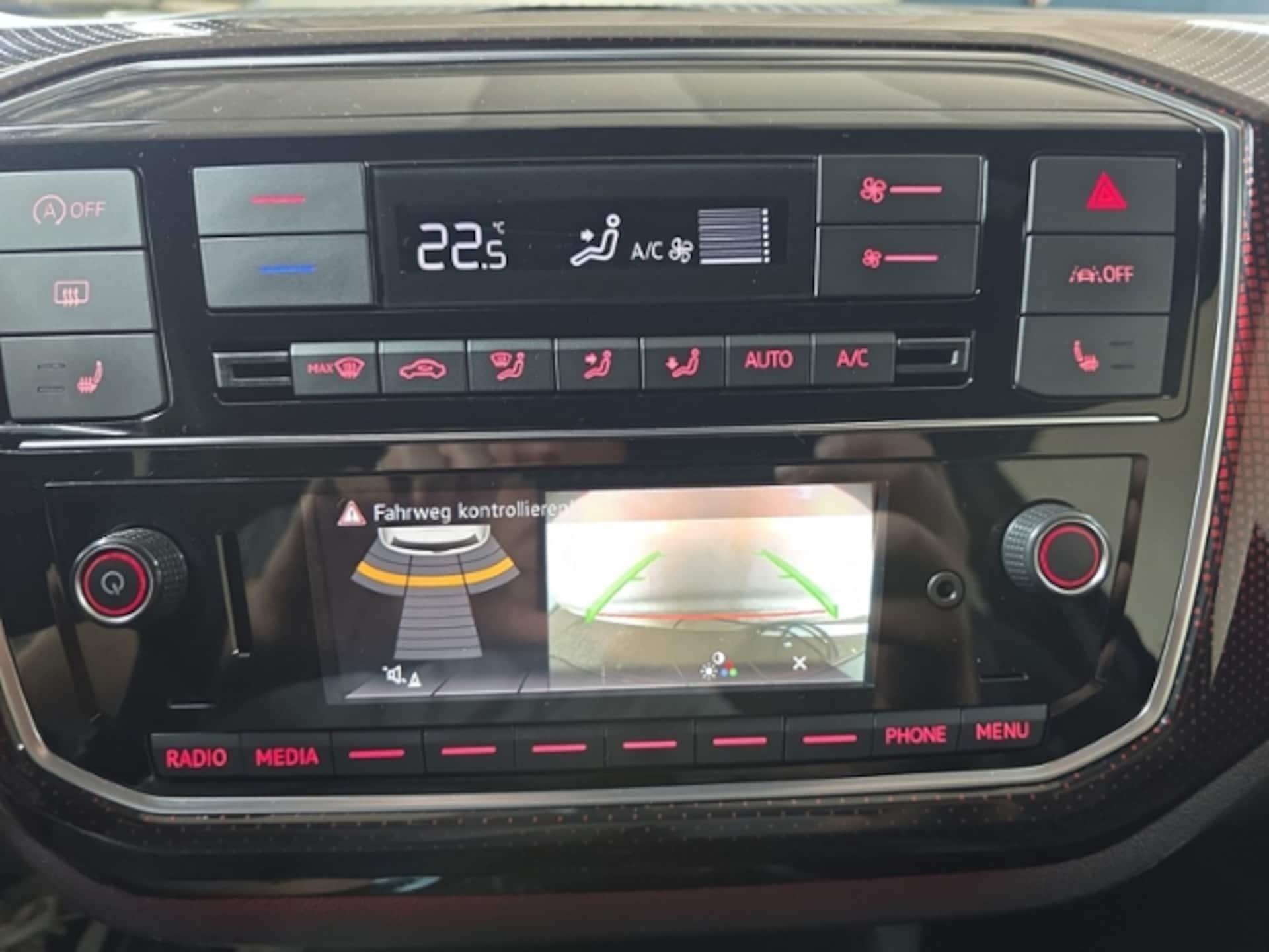 Volkswagen up! GTI