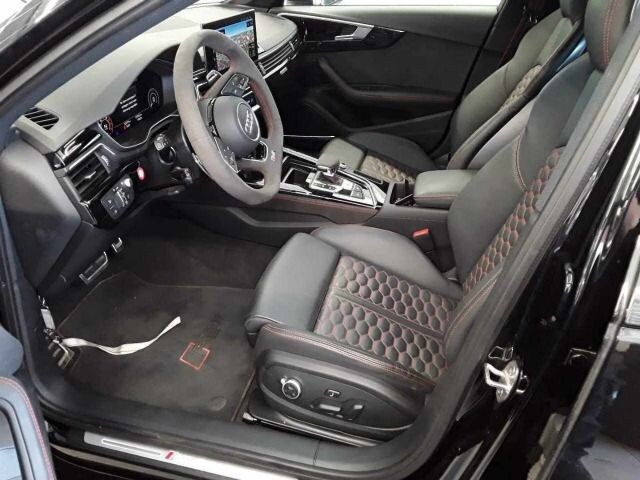Image about Audi RS 4 Avant TFSI quattro tiptronic