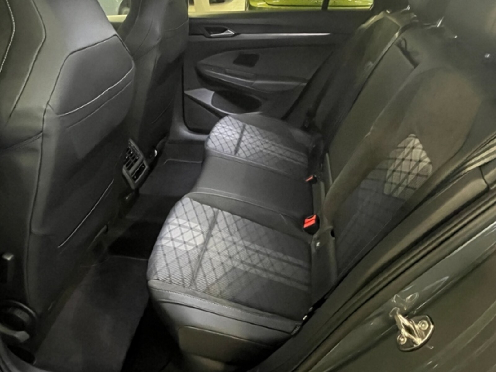 Volkswagen Golf Variant – Bild 9