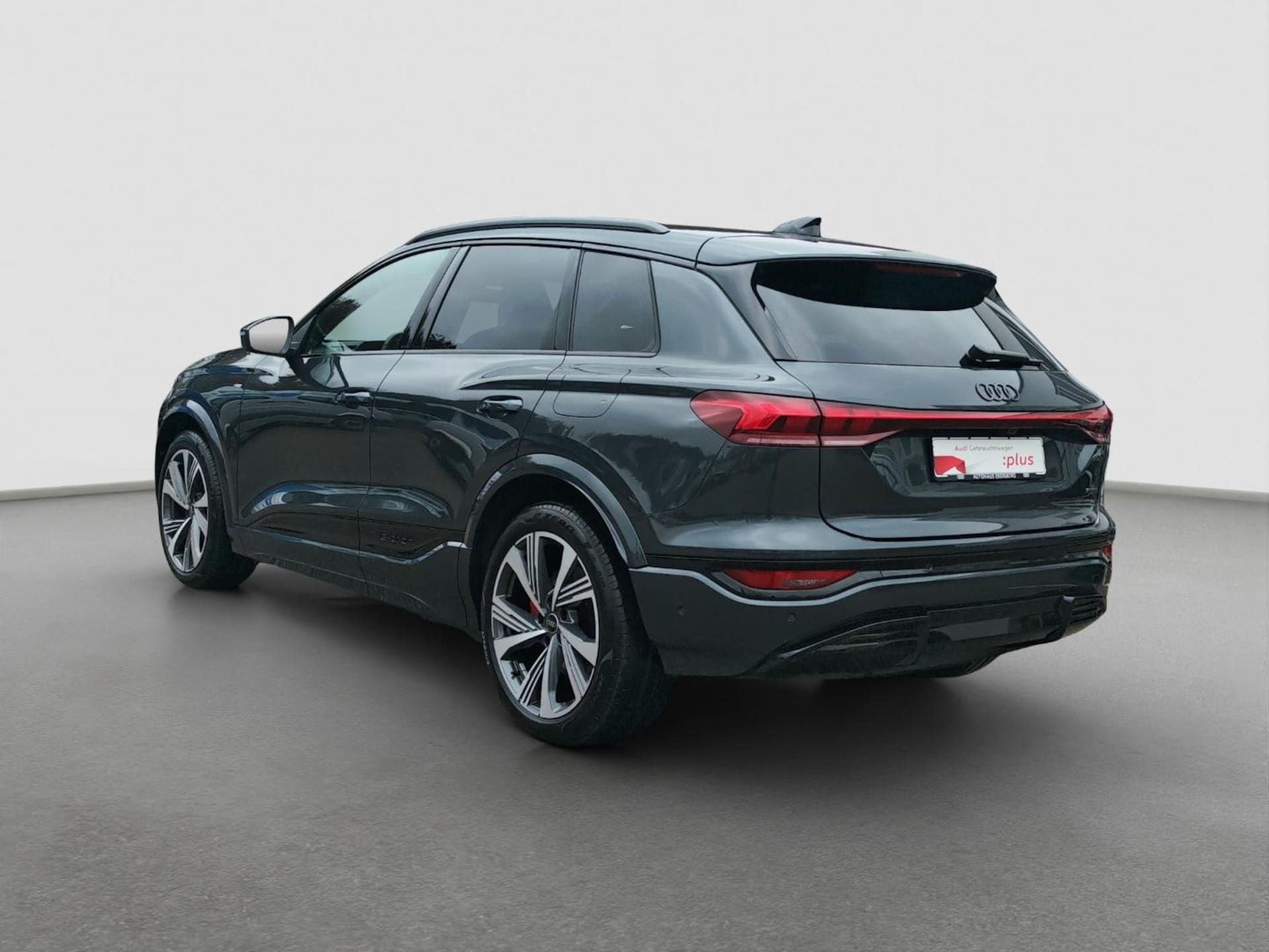 Audi Q6 SUV e-tron