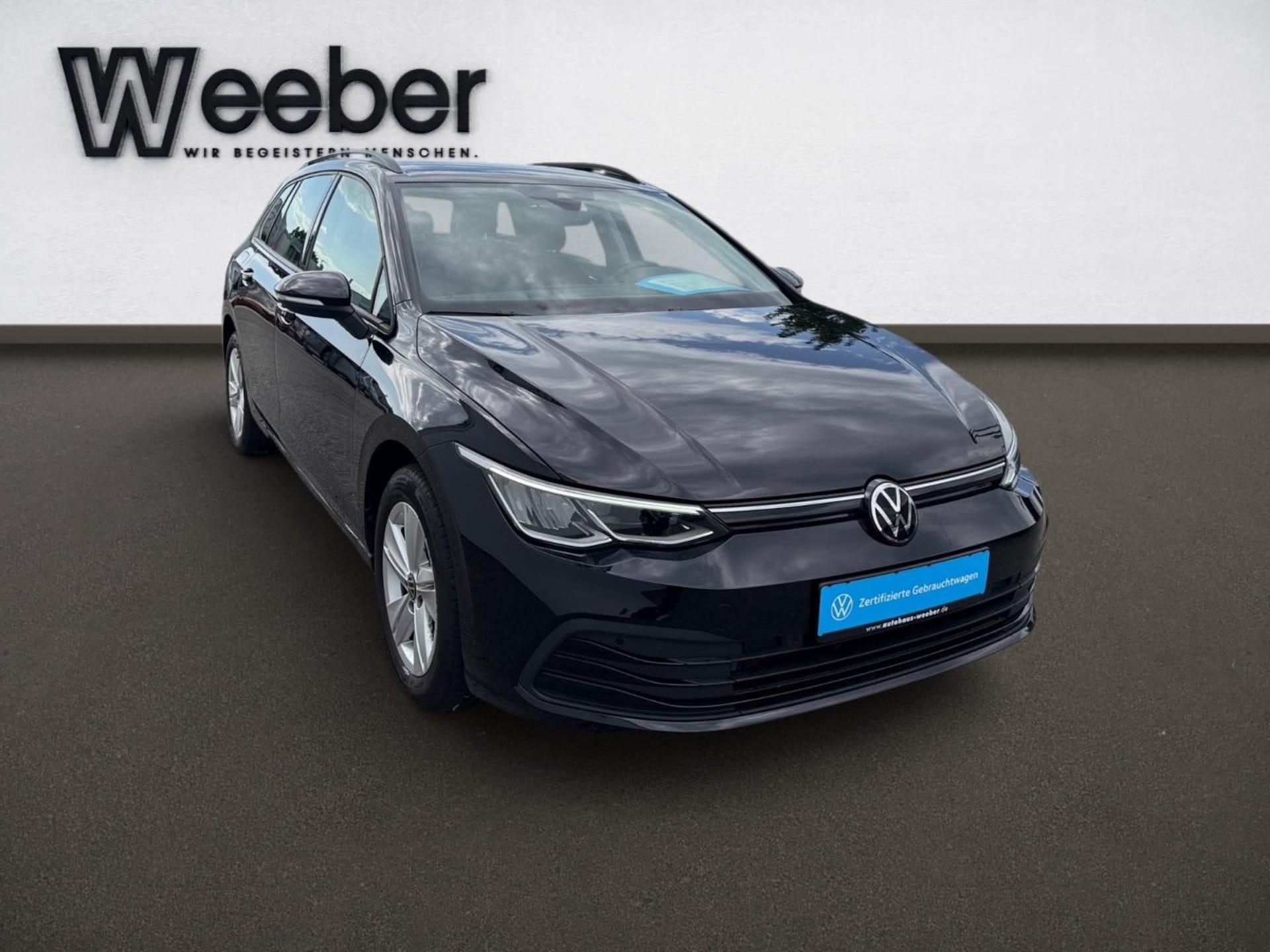 Volkswagen Golf Variant Life
