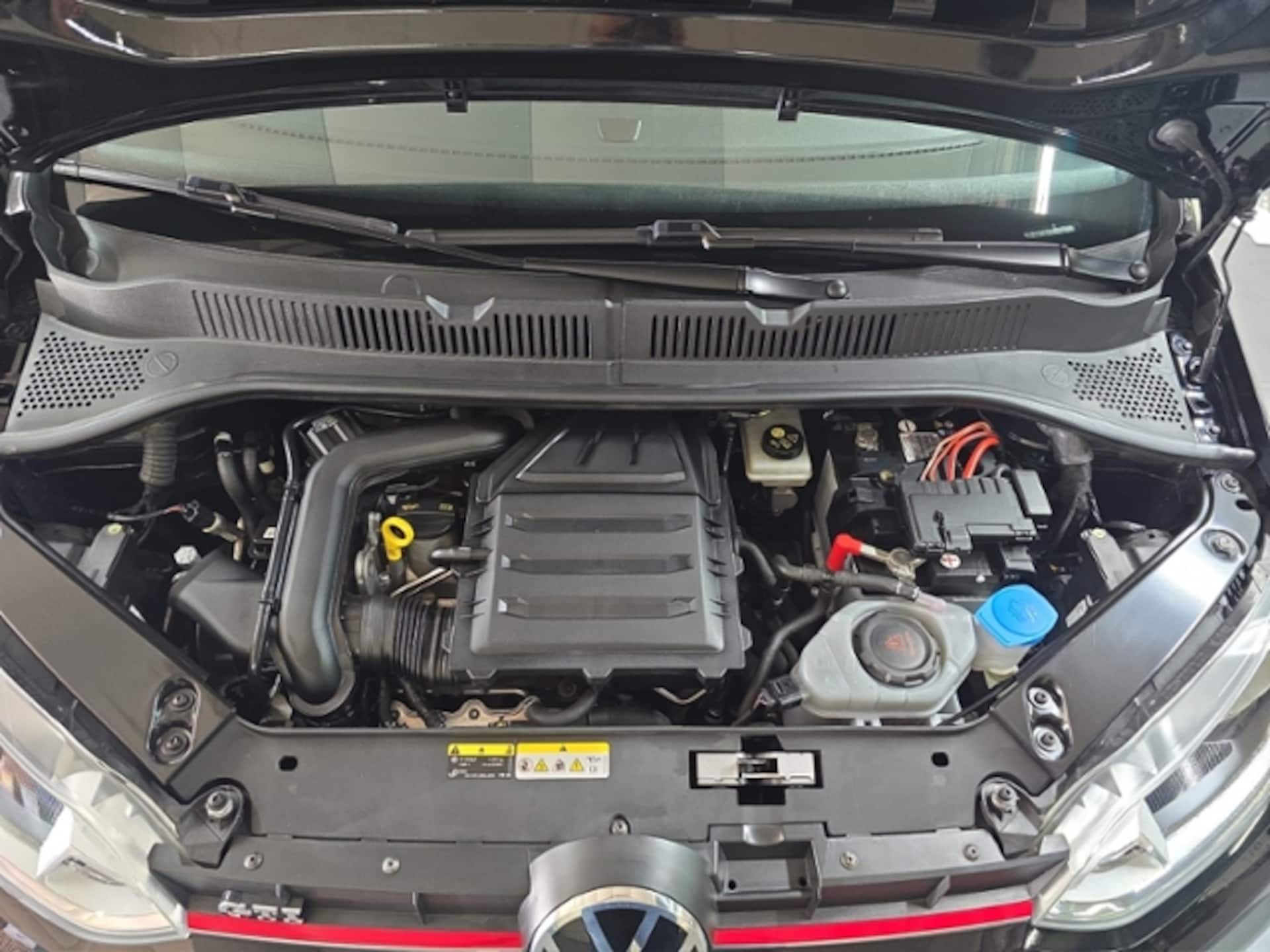 Volkswagen up! GTI