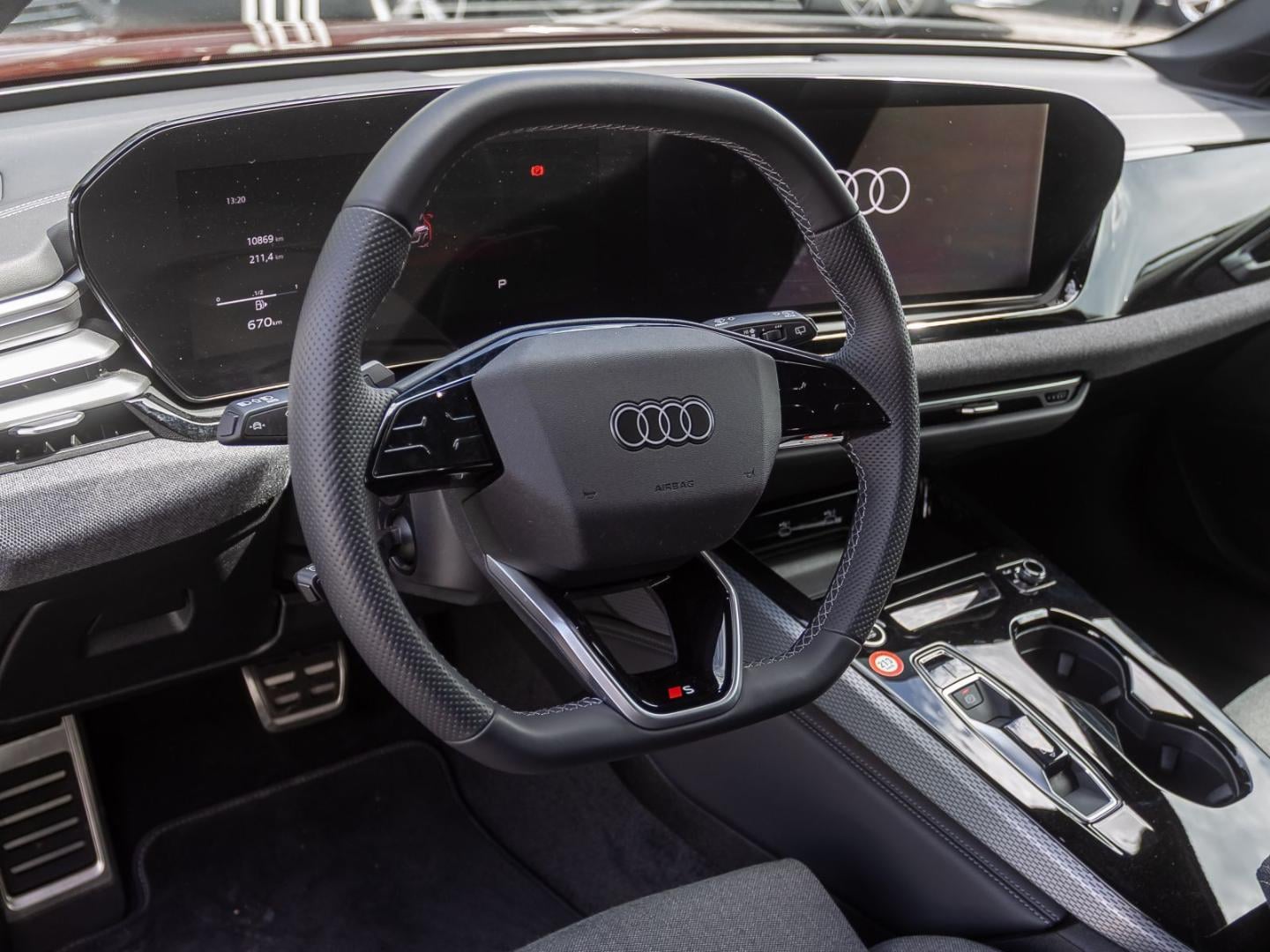 Bild über Audi A5 Avant TDI 150 kW S tronic - für weitere Informationen kontaktieren Sie den Audi Partner
