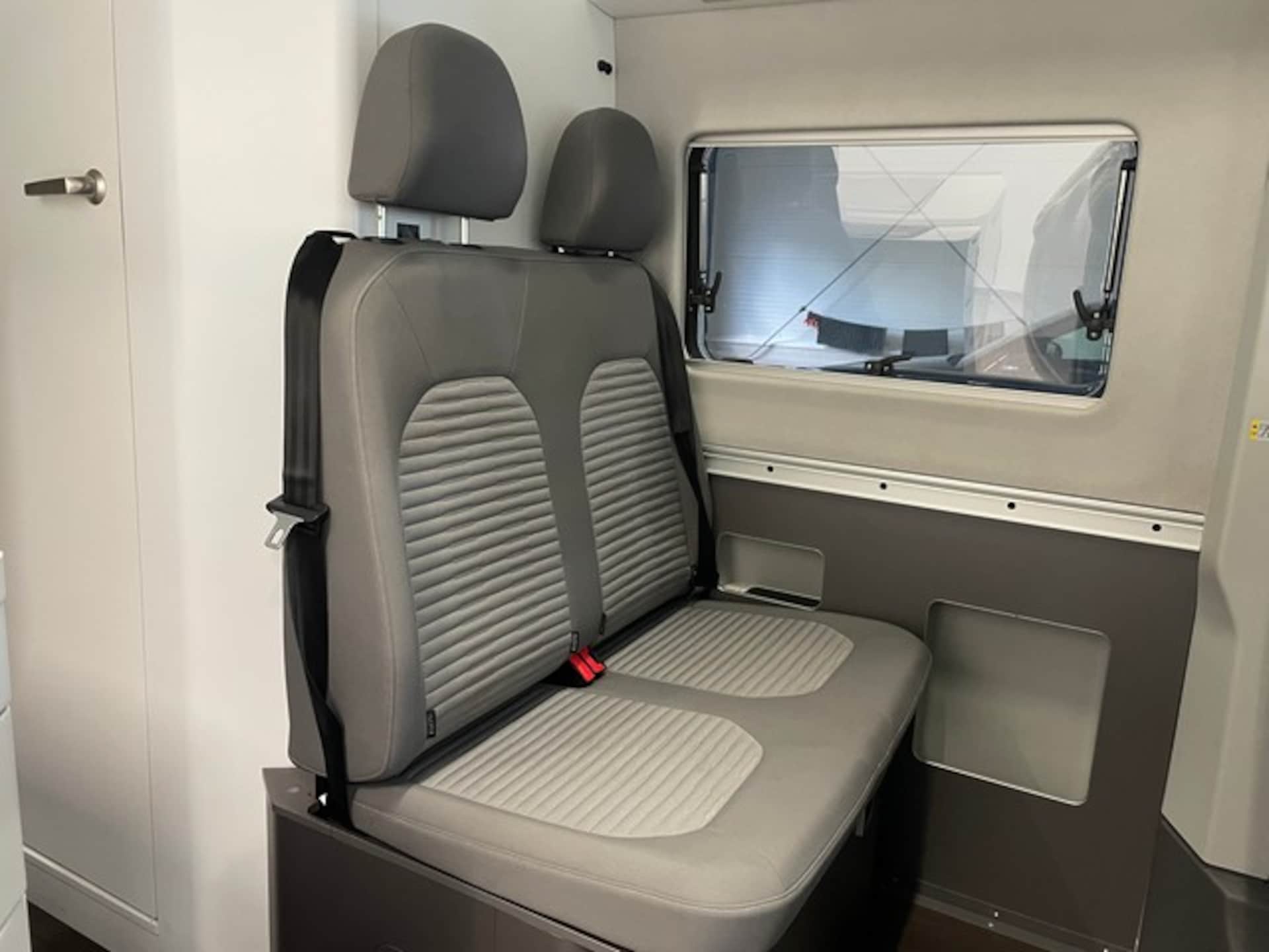 Volkswagen Grand California 600