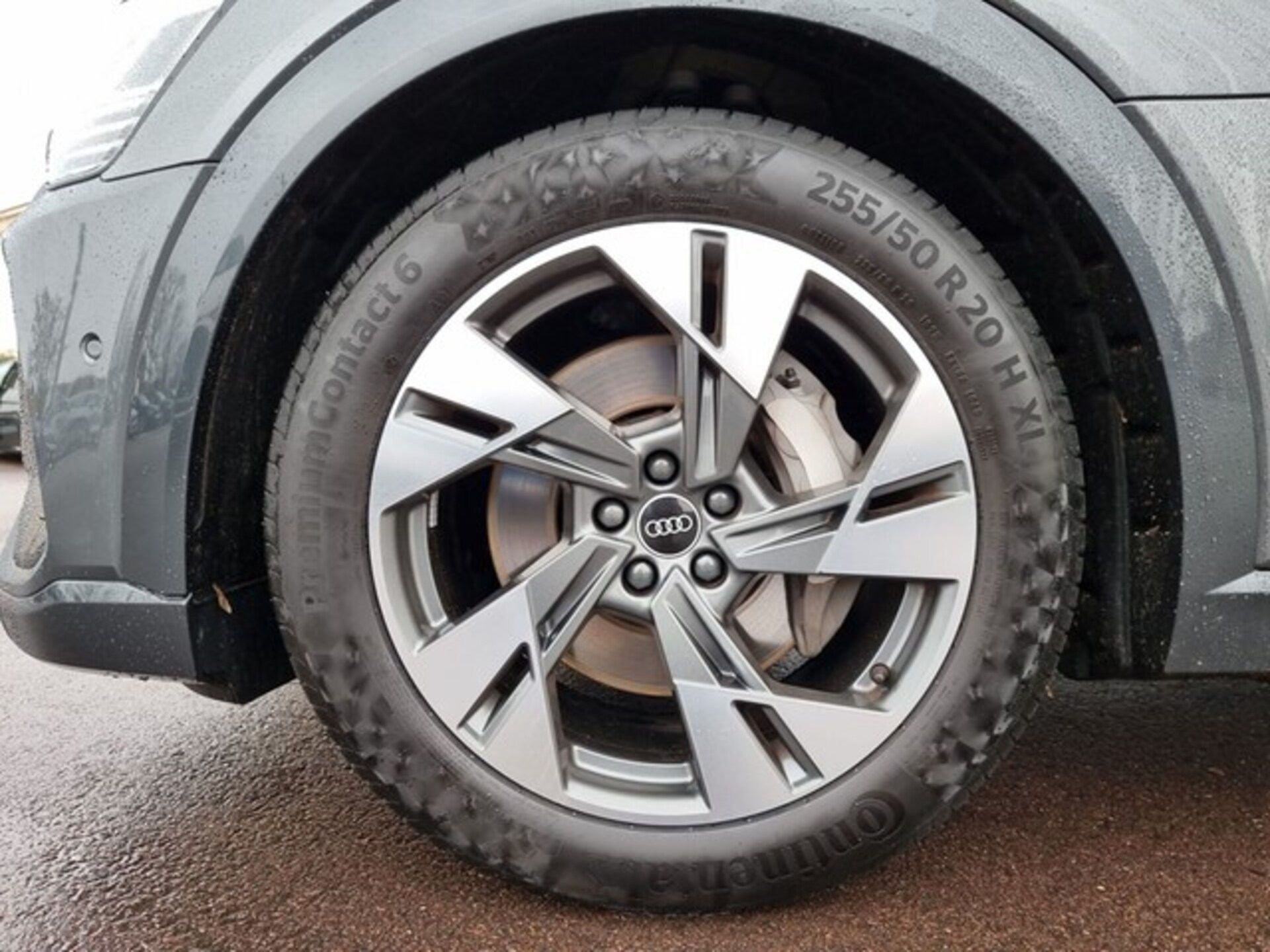 Audi e-tron Sportback S line