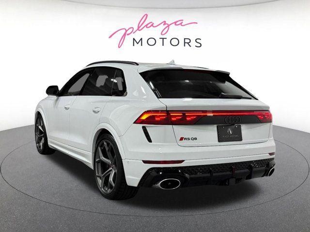2025 Audi RS Q8 SUV performance