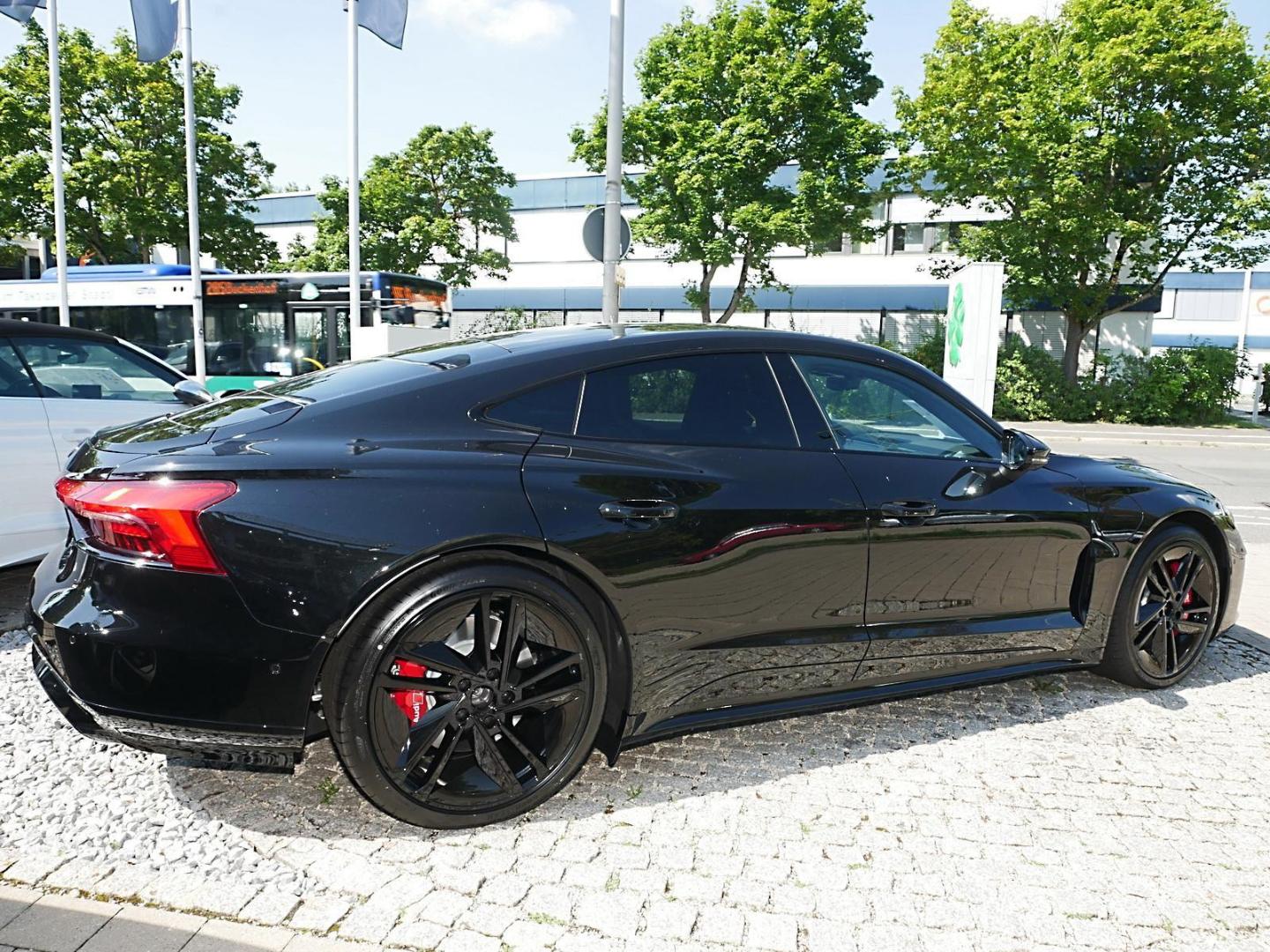 Image about Audi RS e-tron GT e-tron quattro