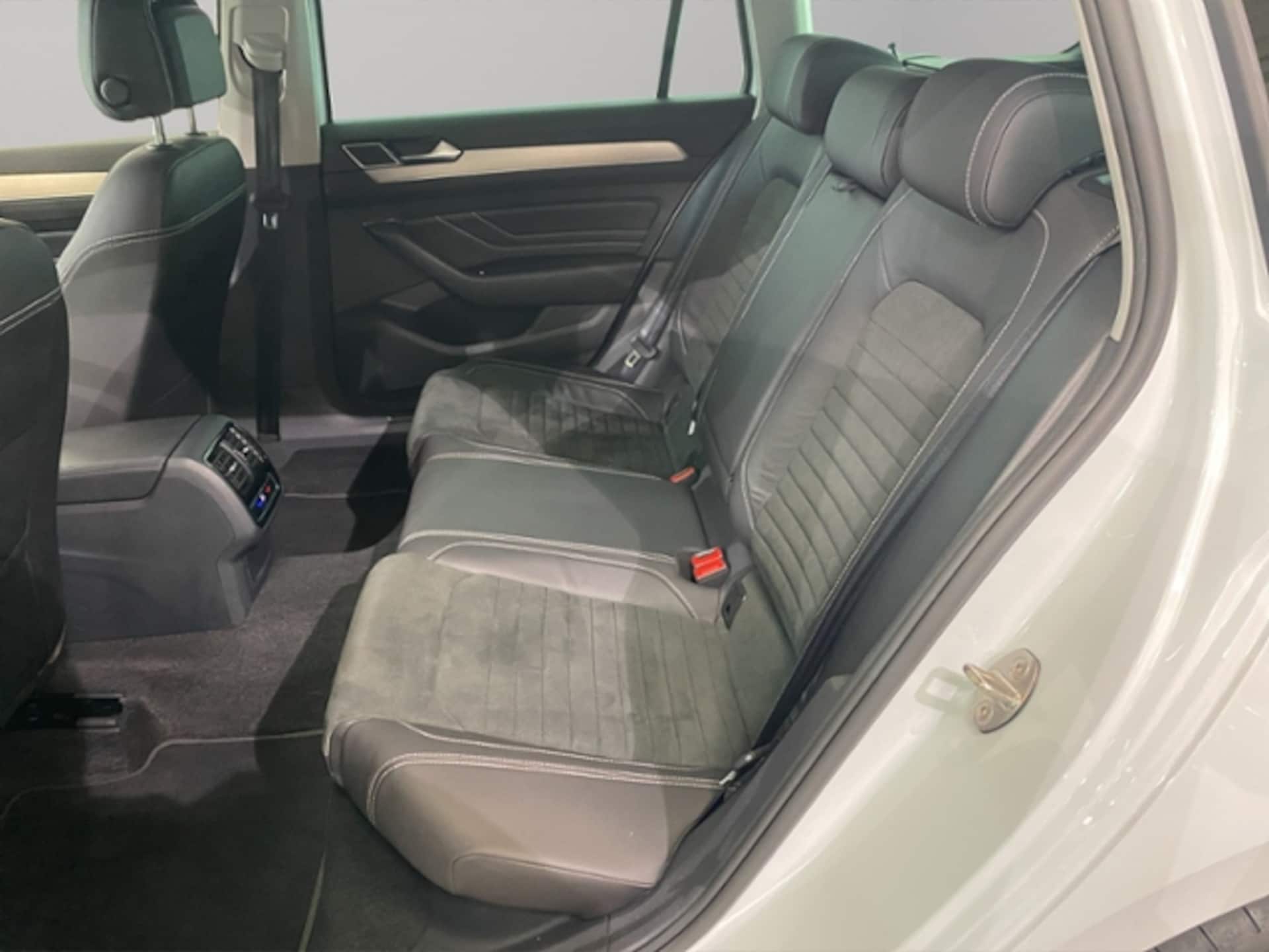Volkswagen Passat Variant Elegance