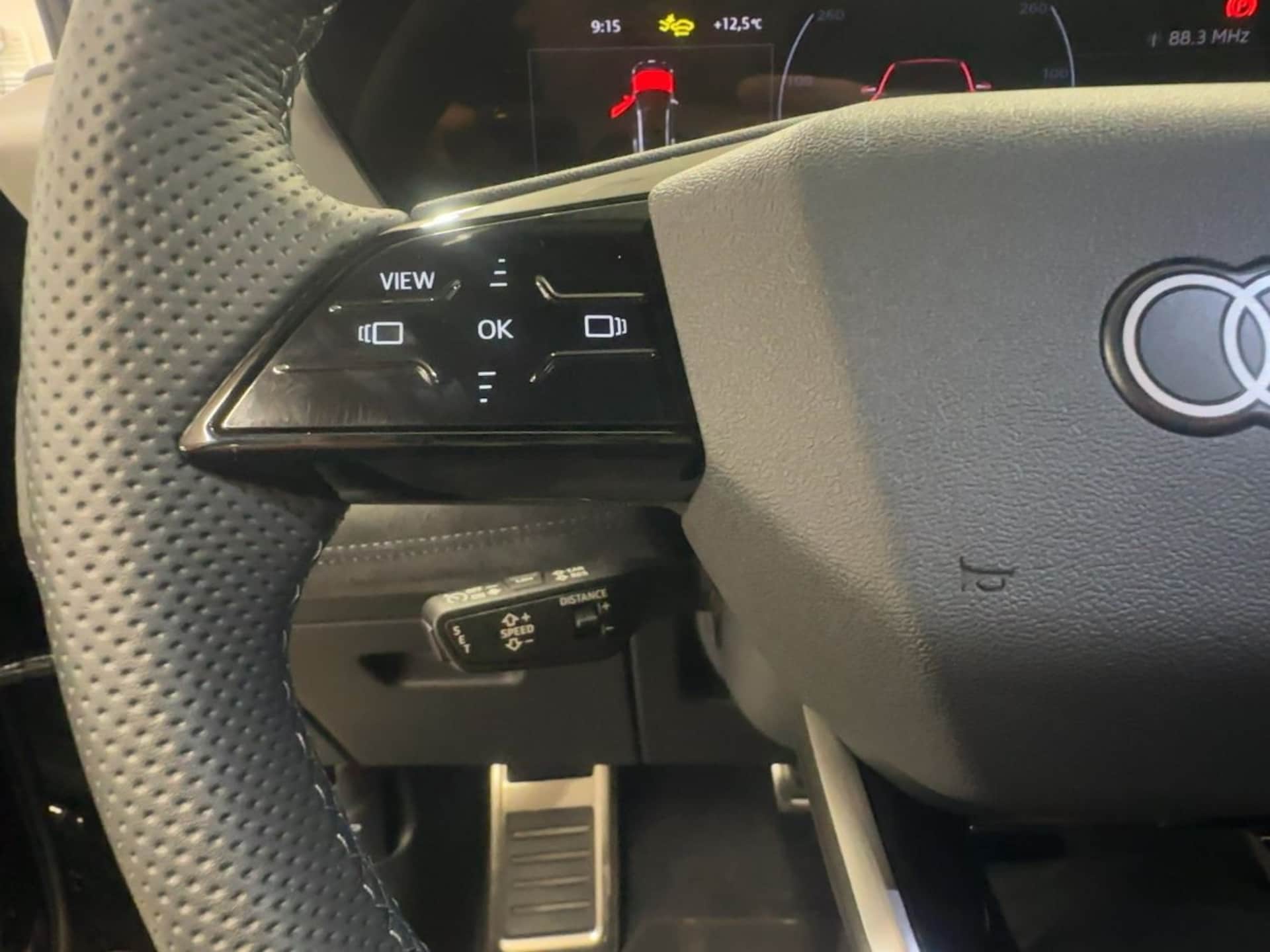 Audi SQ6 SUV e-tron