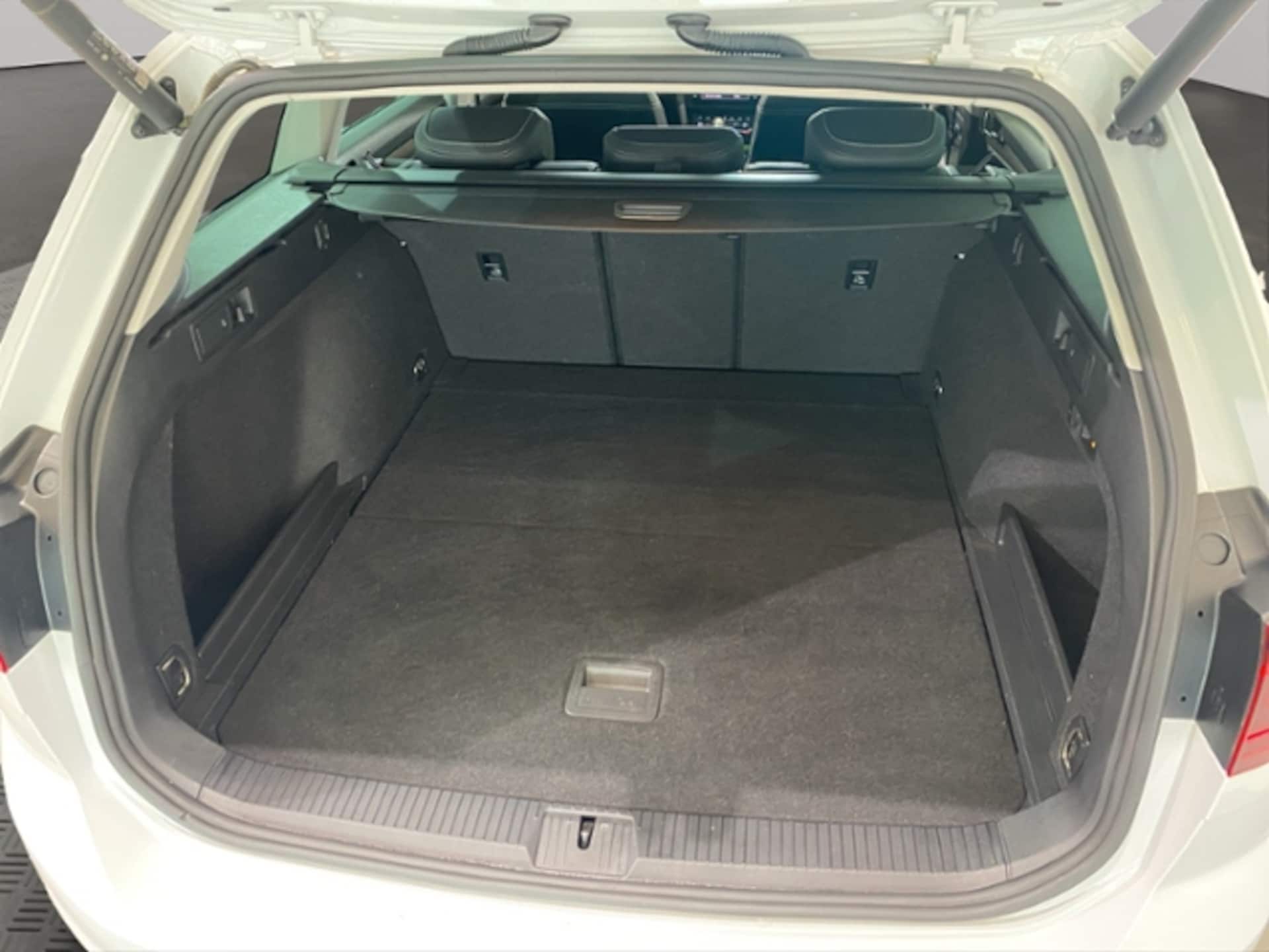 Volkswagen Passat Variant Elegance