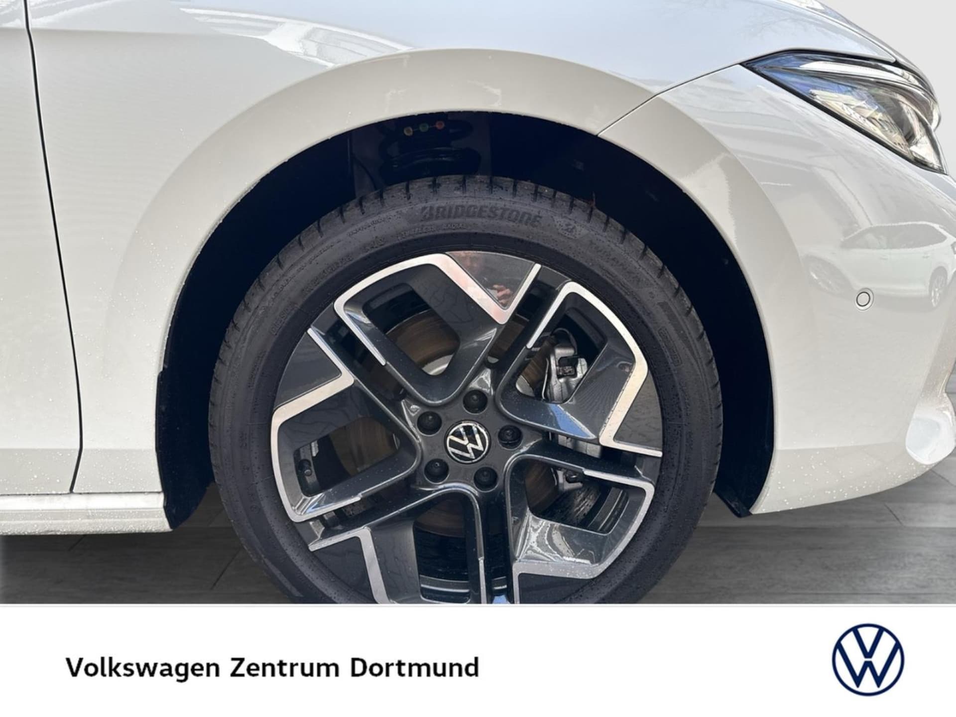 Volkswagen Passat Elegance