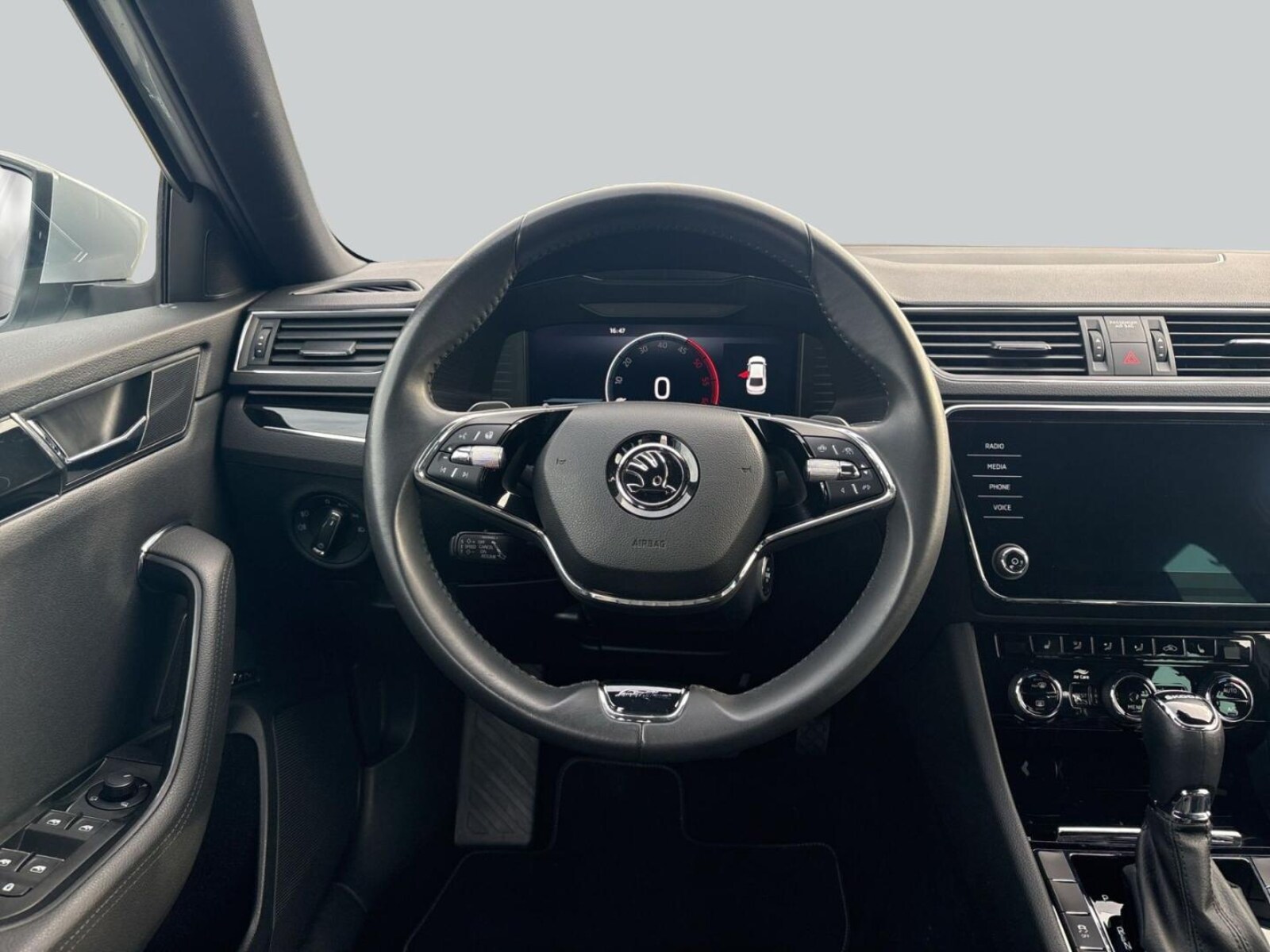 Škoda Superb – Bild 16