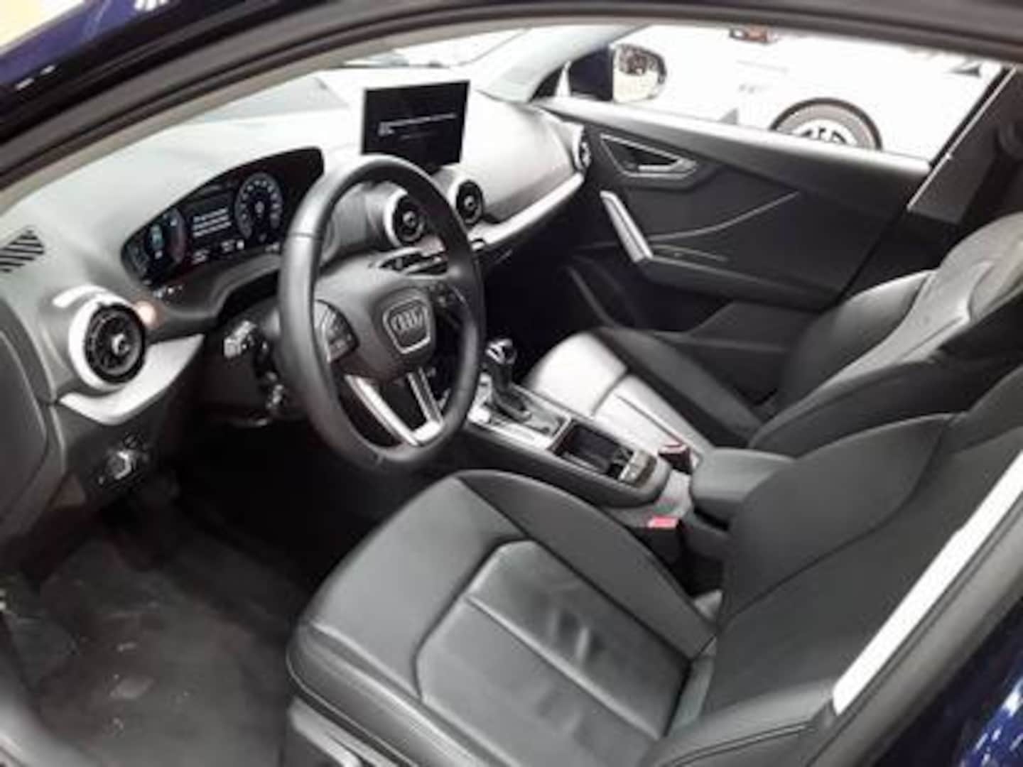 Bild über Audi Q2 S line 35 TFSI S tronic - für weitere Informationen kontaktieren Sie den Audi Partner