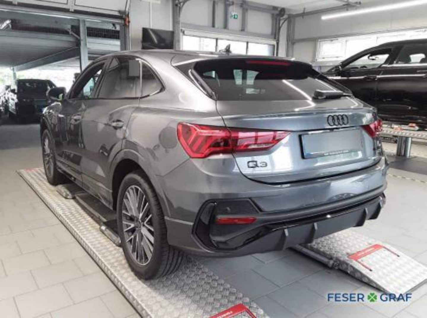 Bild über Audi Q3 Sportback S line 45 TFSI quattro S tronic - für weitere Informationen kontaktieren Sie den Audi Partner