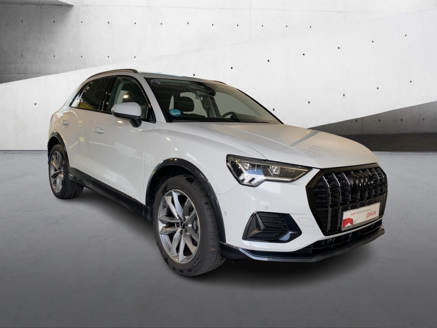 Bild über Audi Q3 TFSI 110 kW S tronic - für weitere Informationen kontaktieren Sie den Audi Partner