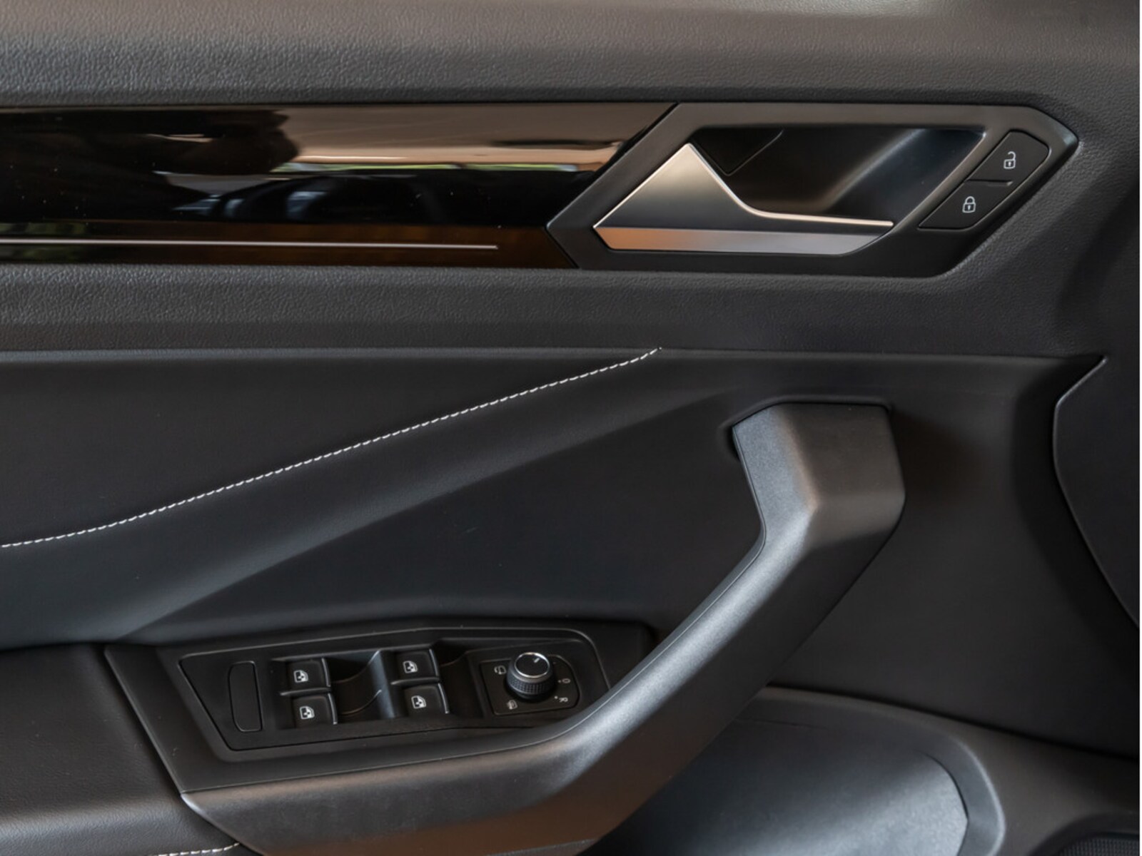 Volkswagen T-Roc Cabriolet – Bild 13