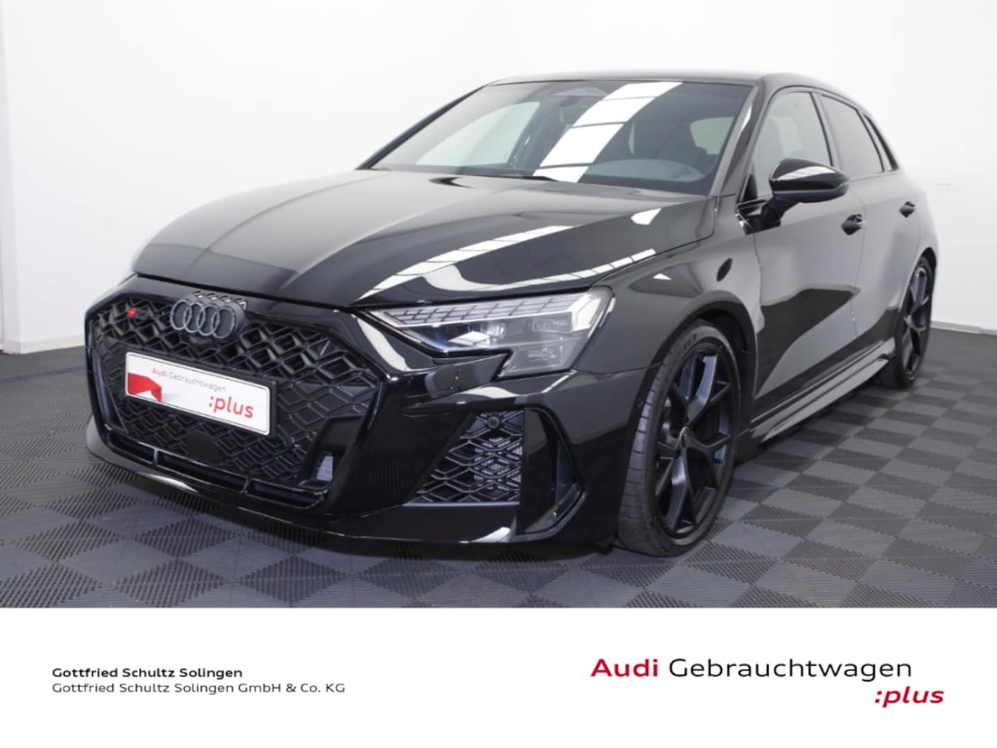 Bild über Audi RS 3 Sportback TFSI quattro 294 kW S tronic - für weitere Informationen kontaktieren Sie den Audi Partner
