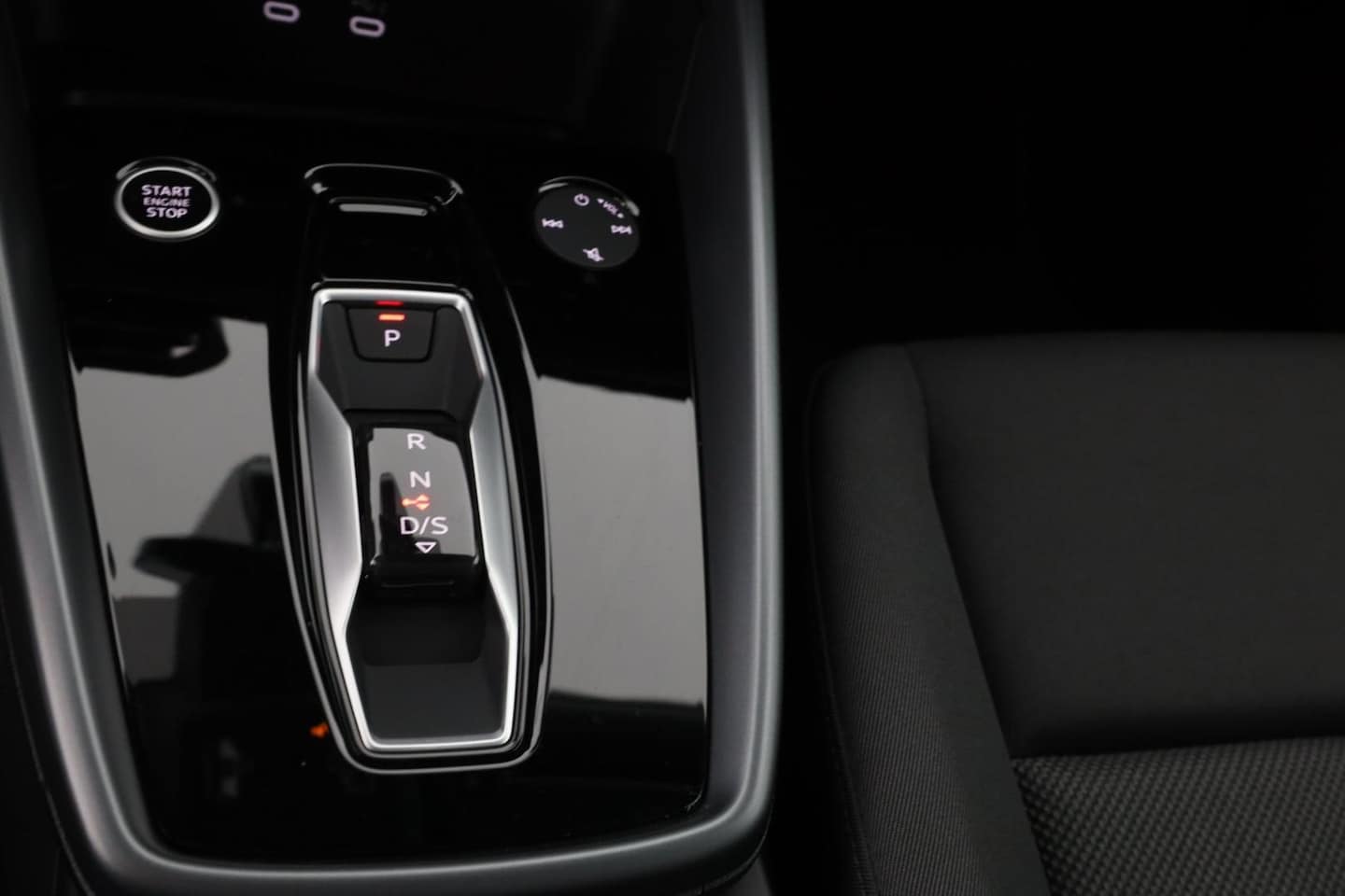 Bild über Audi A3 allstreet 35 TFSI S tronic - für weitere Informationen kontaktieren Sie den Audi Partner