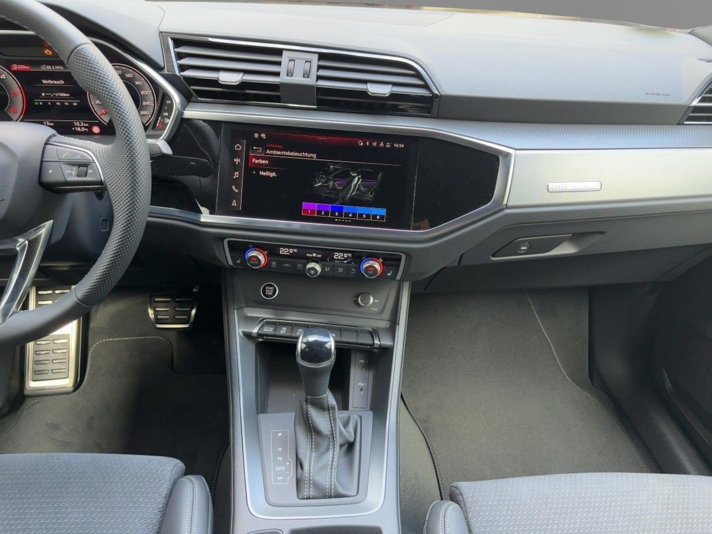 Bild über Audi Q3 Sportback TDI 110 kW S tronic - für weitere Informationen kontaktieren Sie den Audi Partner