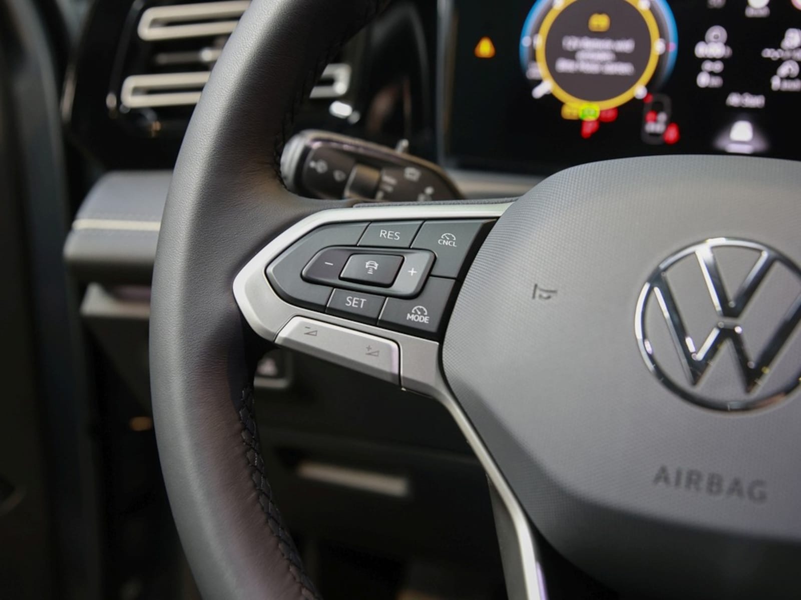 Volkswagen Tiguan – Bild 14