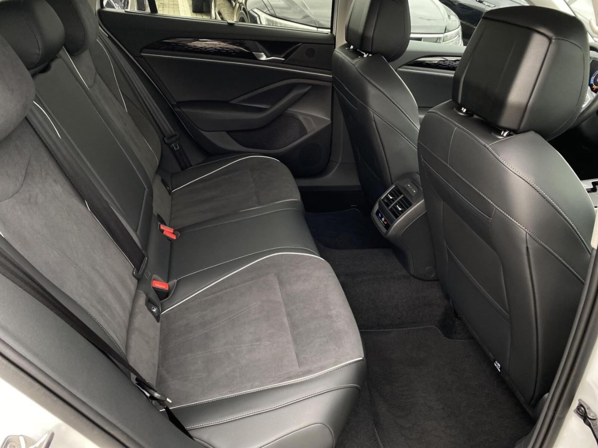 Volkswagen Passat Elegance
