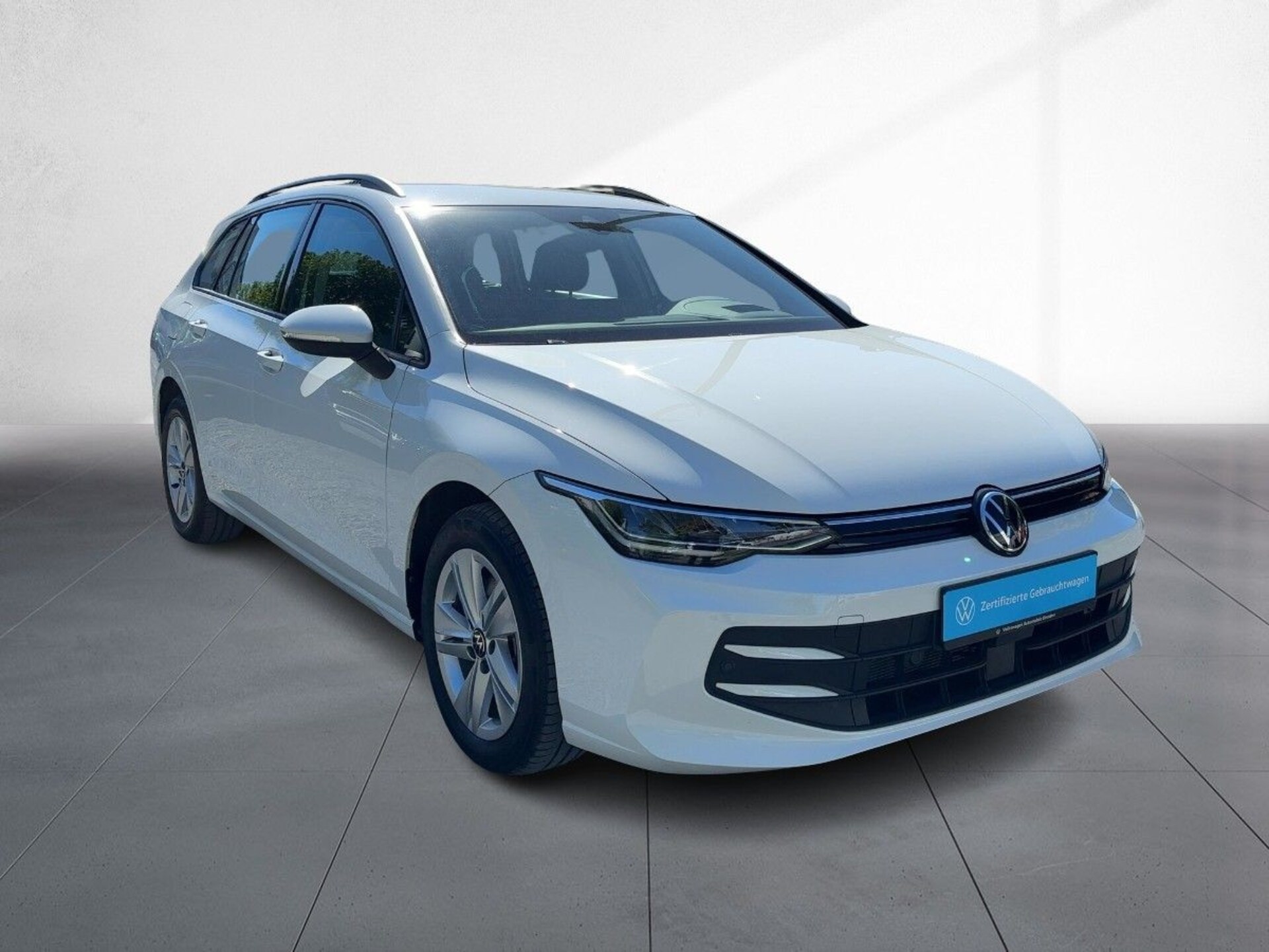 Volkswagen Golf Variant Life