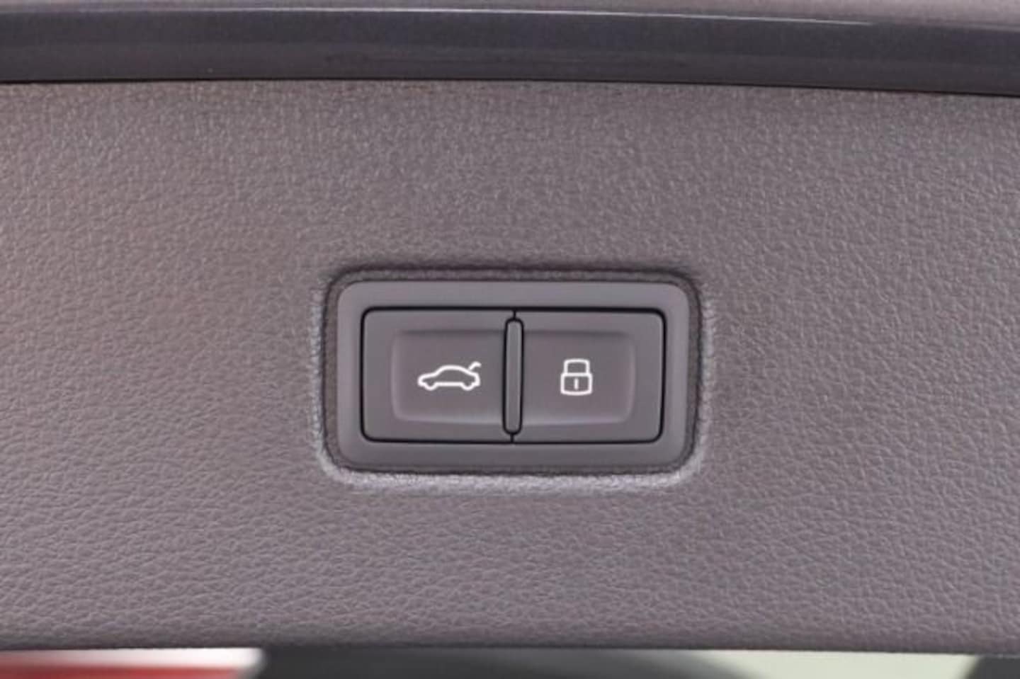 Bild über Audi SQ7 SUV TFSI quattro 373 kW tiptronic - für weitere Informationen kontaktieren Sie den Audi Partner