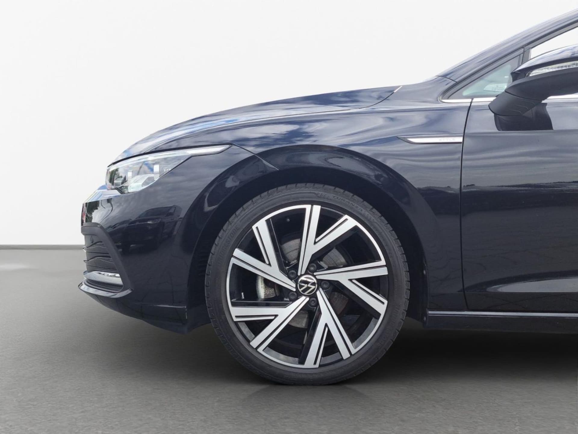 Volkswagen Golf Style
