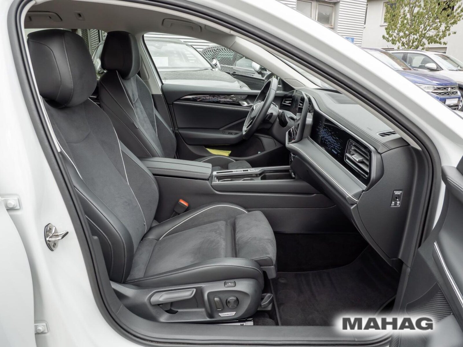 Volkswagen Passat – Bild 13