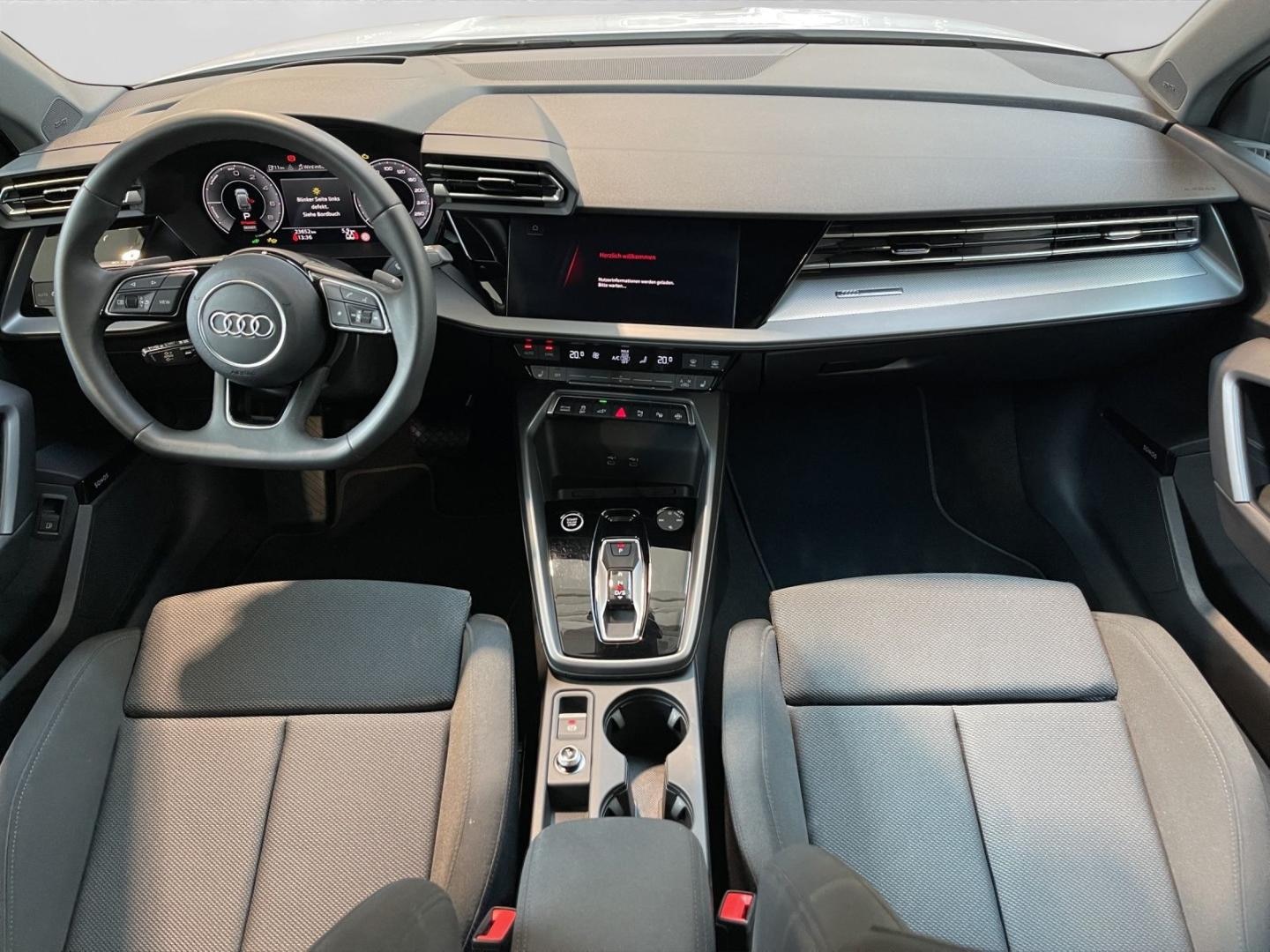 Bild über Audi A3 Sportback TFSI e S line 45 TFSI e S tronic - für weitere Informationen kontaktieren Sie den Audi Partner