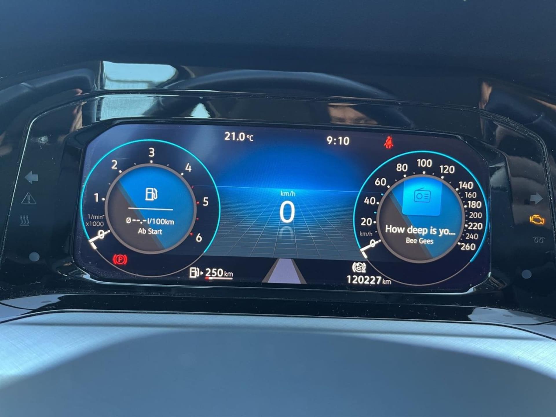 Volkswagen Golf Life