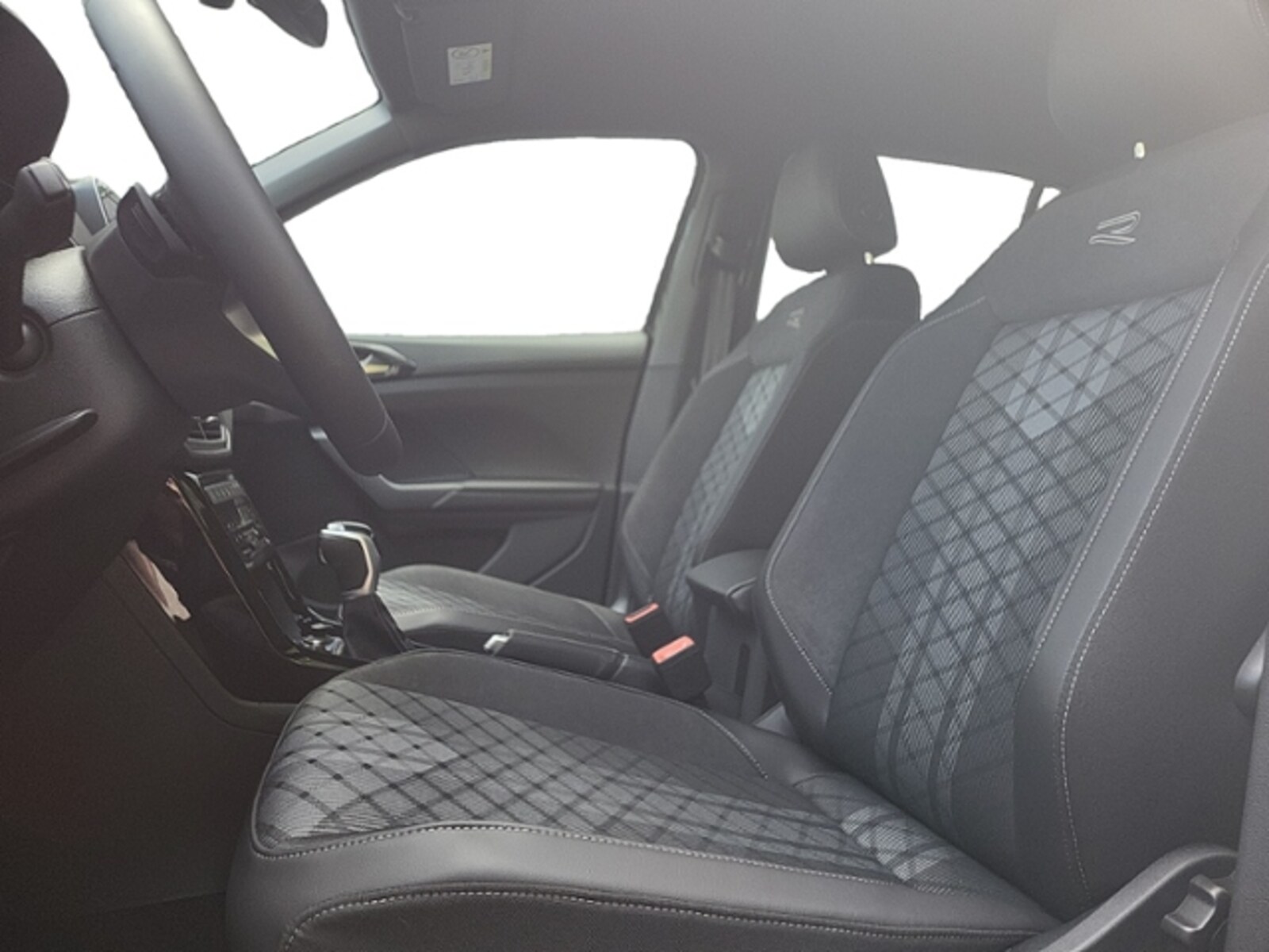 Volkswagen T-Cross – Bild 9