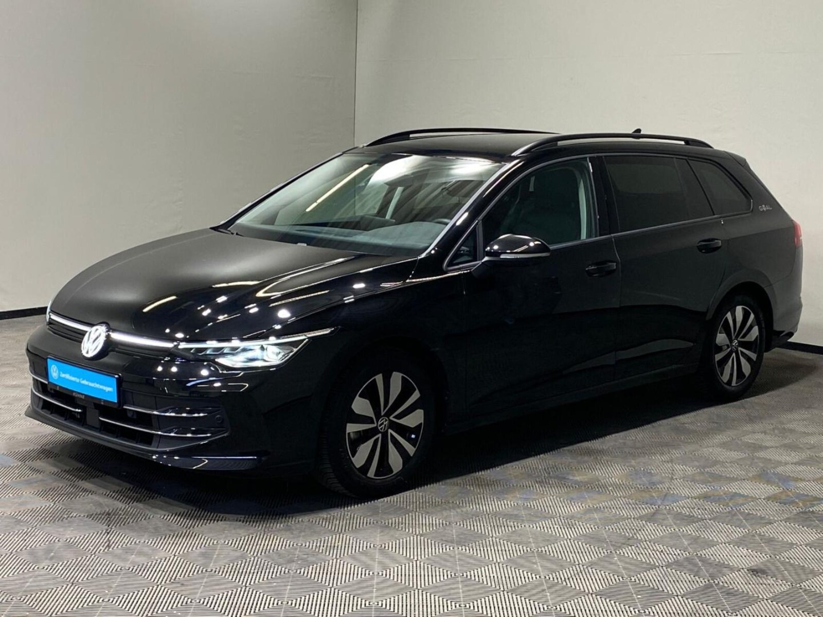 Volkswagen Golf Variant – Bild 2
