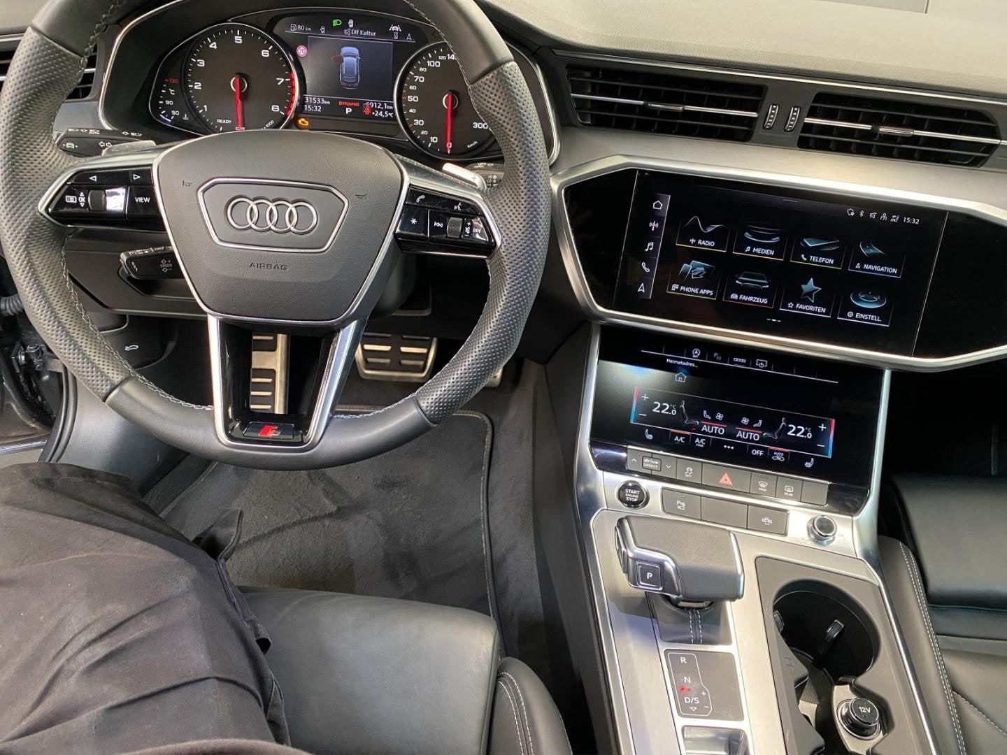 Bild über Audi A6 Avant sport 45 TFSI quattro S tronic - für weitere Informationen kontaktieren Sie den Audi Partner