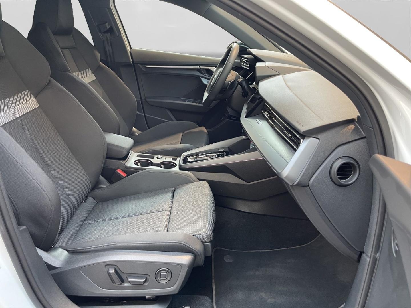 Bild über Audi A3 Sportback TFSI e S line 45 TFSI e S tronic - für weitere Informationen kontaktieren Sie den Audi Partner