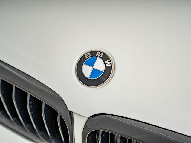 2019 BMW 5 Series 540i - Photo 12