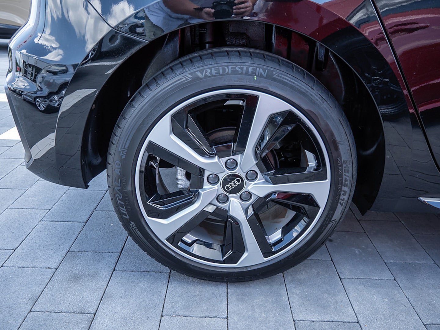 Bild über Audi A1 Sportback S line 30 TFSI S tronic - für weitere Informationen kontaktieren Sie den Audi Partner