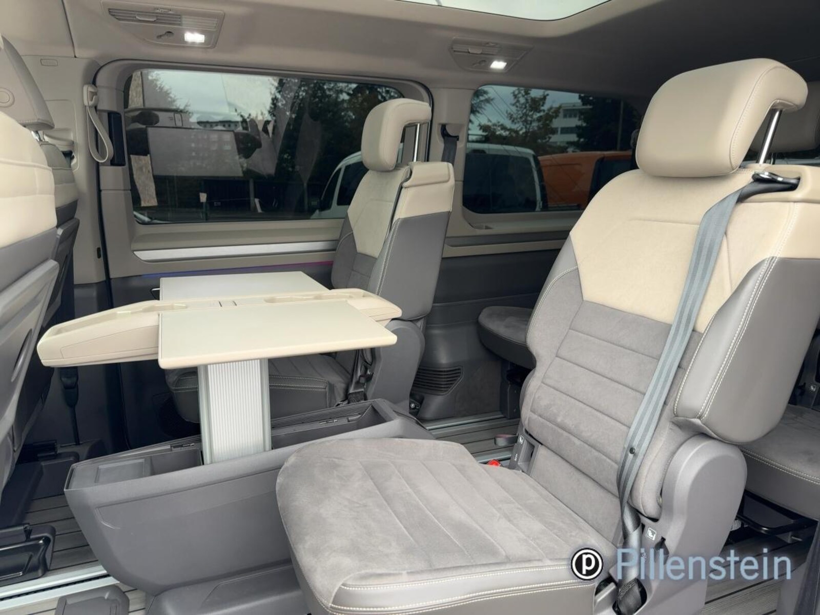 Volkswagen Multivan Langversion – Bild 11