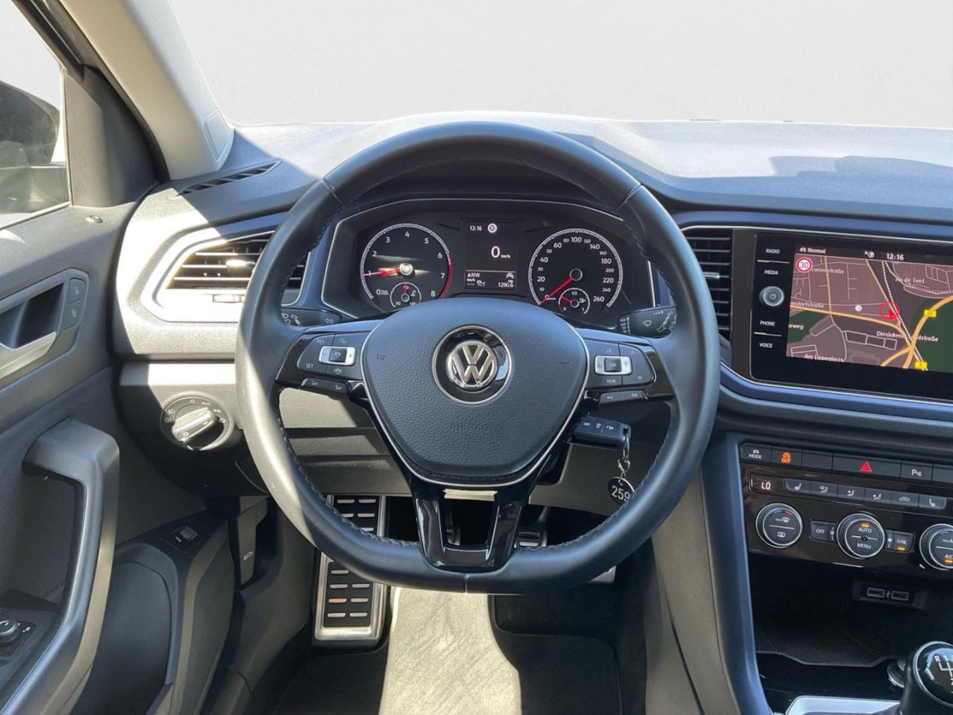 Volkswagen T-Roc United