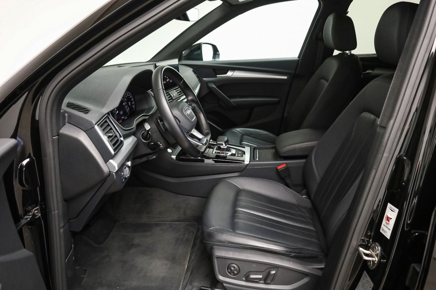 Bild über Audi Q5 TFSI e advanced 50 TFSI e quattro S tronic - für weitere Informationen kontaktieren Sie den Audi Partner