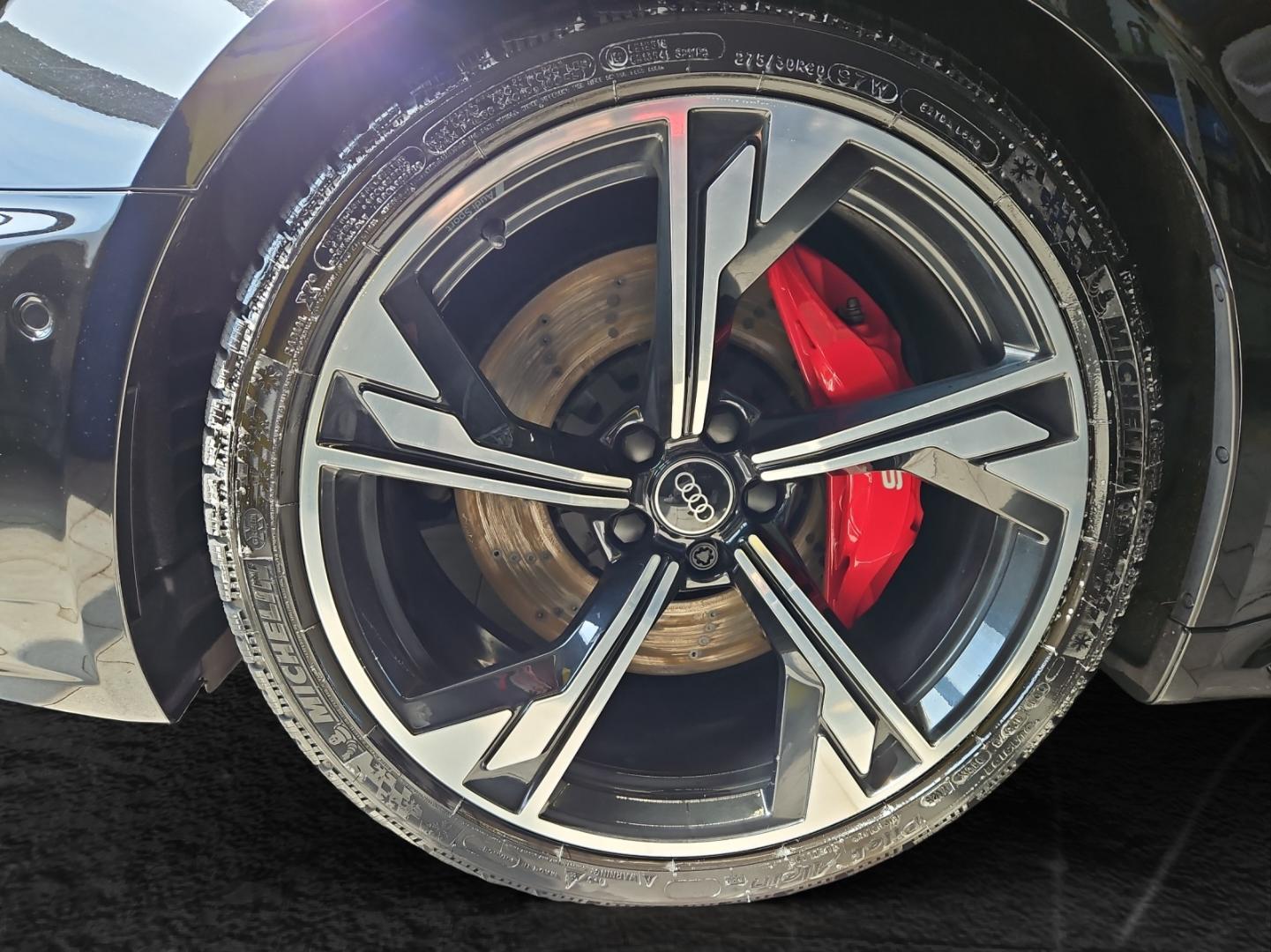 Image about Audi RS 4 Avant TFSI quattro tiptronic