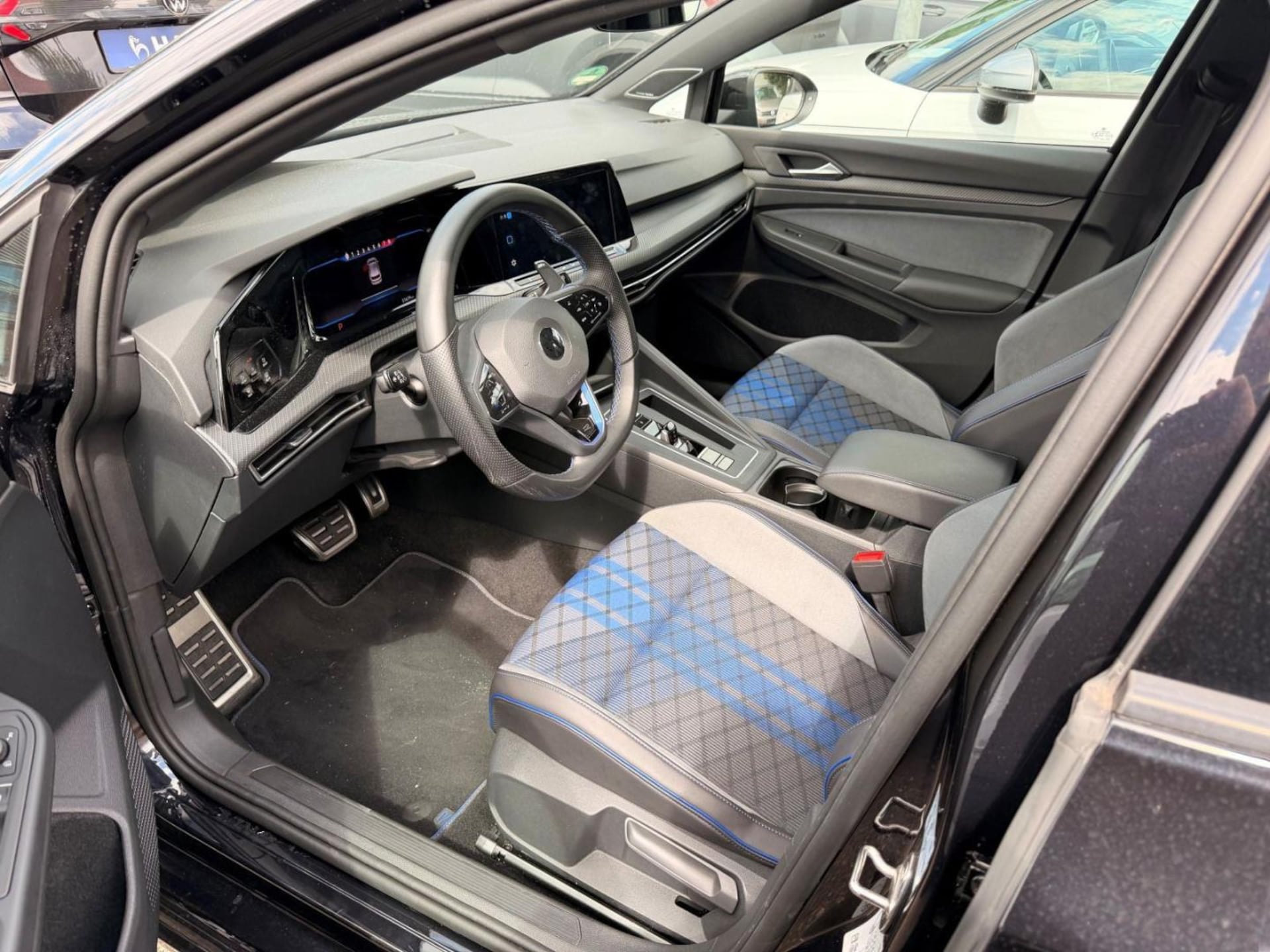 Volkswagen Golf R